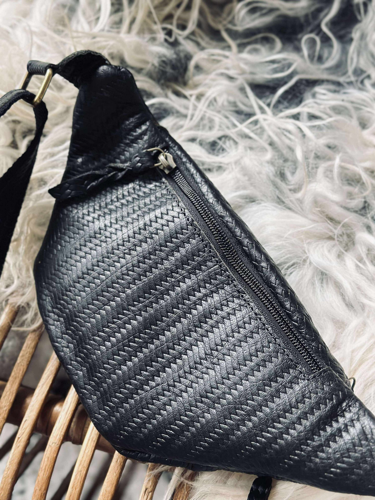 Bumbag Tasha - Schwarzes Flecht
