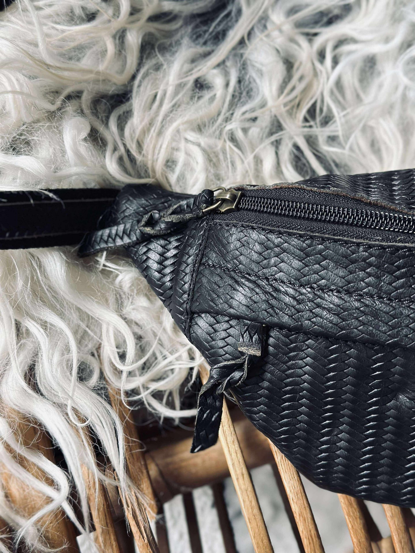 Bumbag Tasha - Schwarzes Flecht
