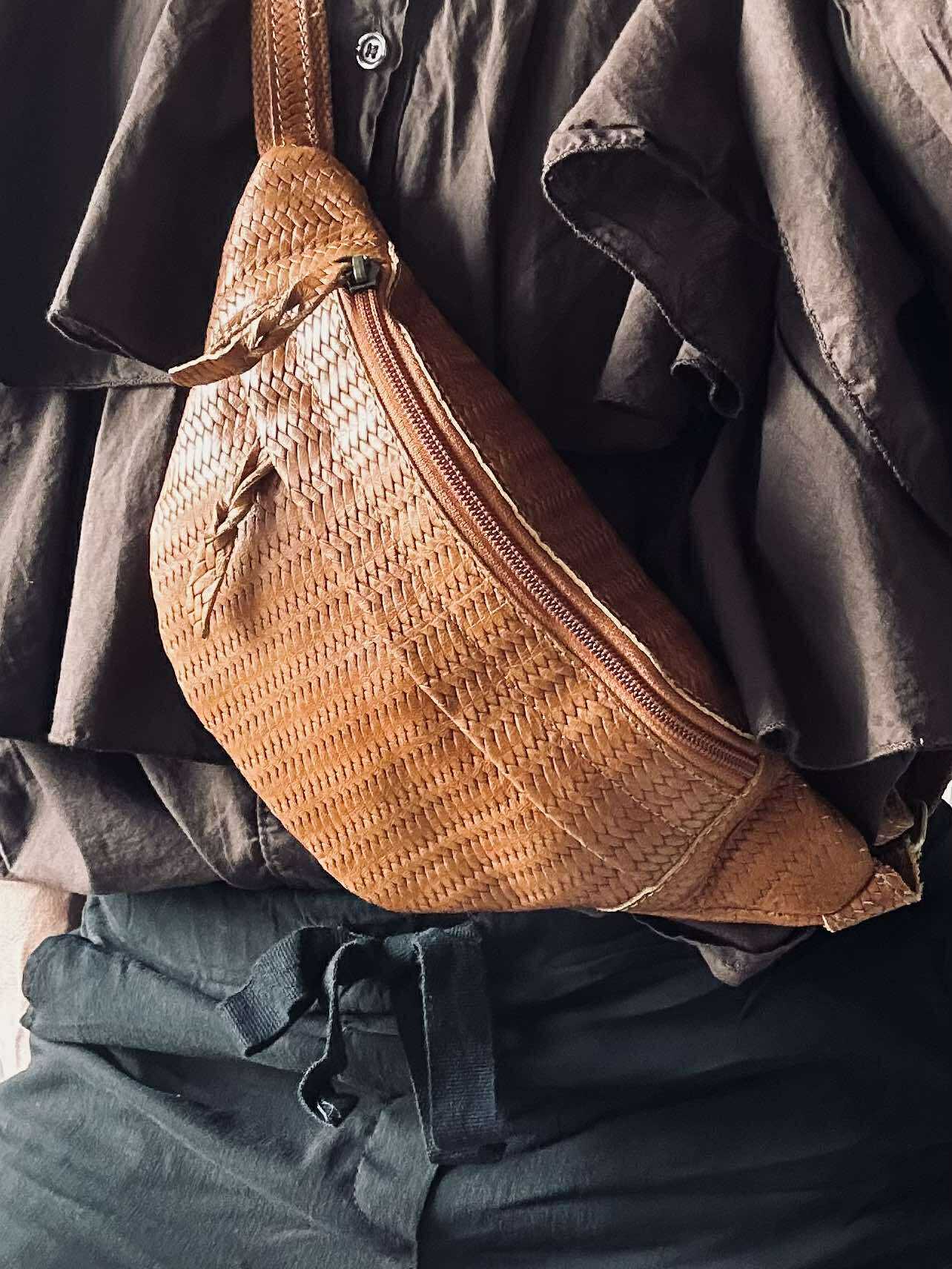 Bumbag Tasha - Cognac geflochten