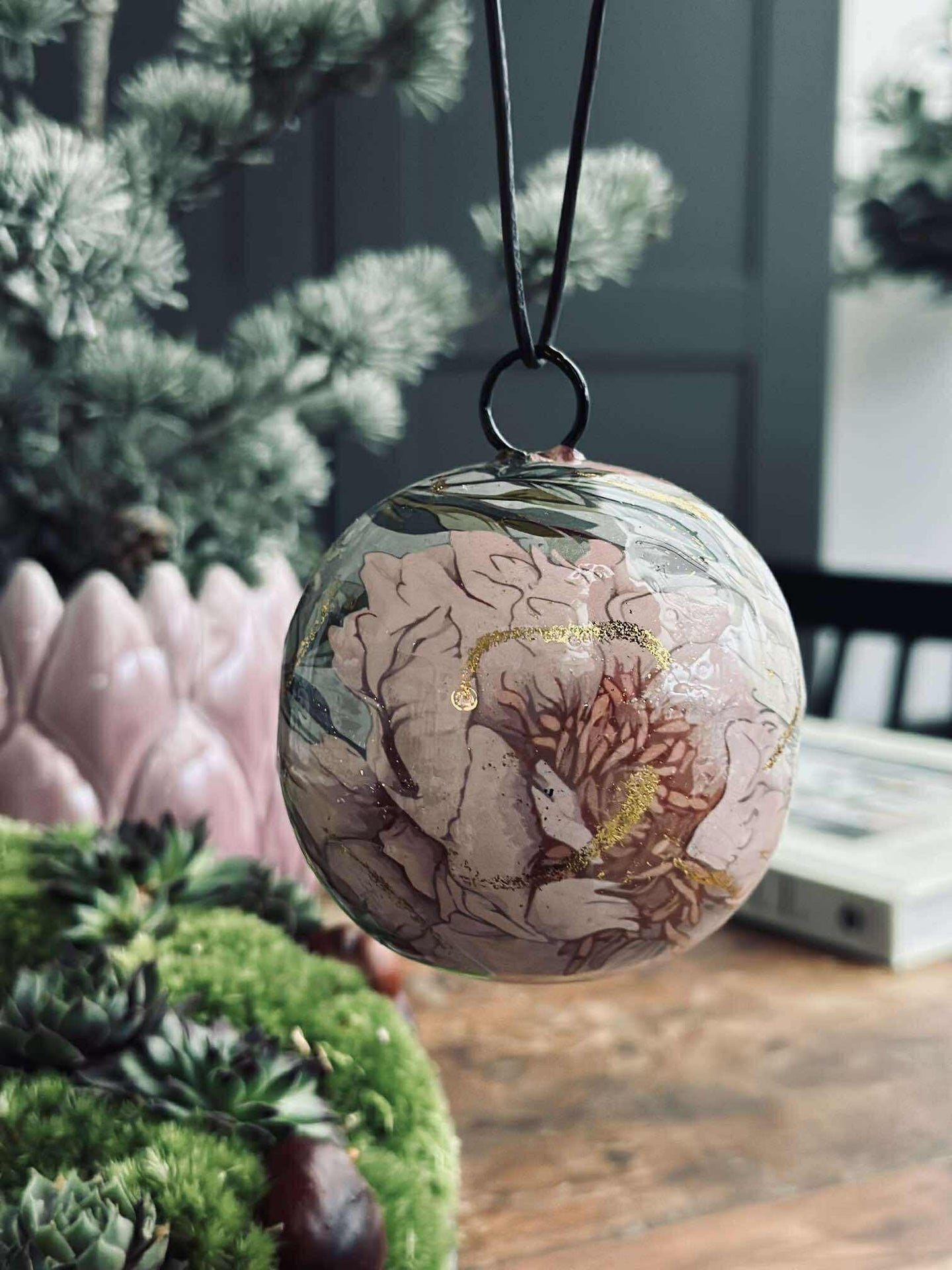 Weihnachtskugel - metal flower