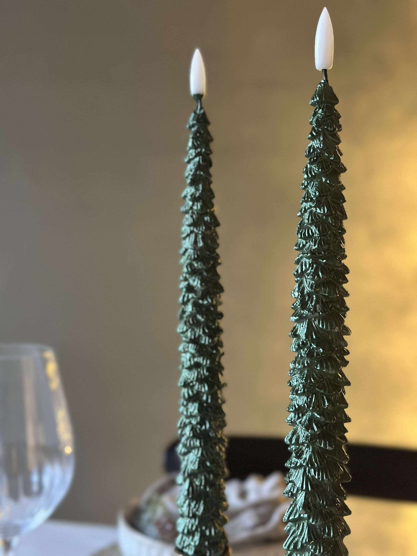 LED Stumpenkerzen 2 St. - Weihnachtsbaum grün