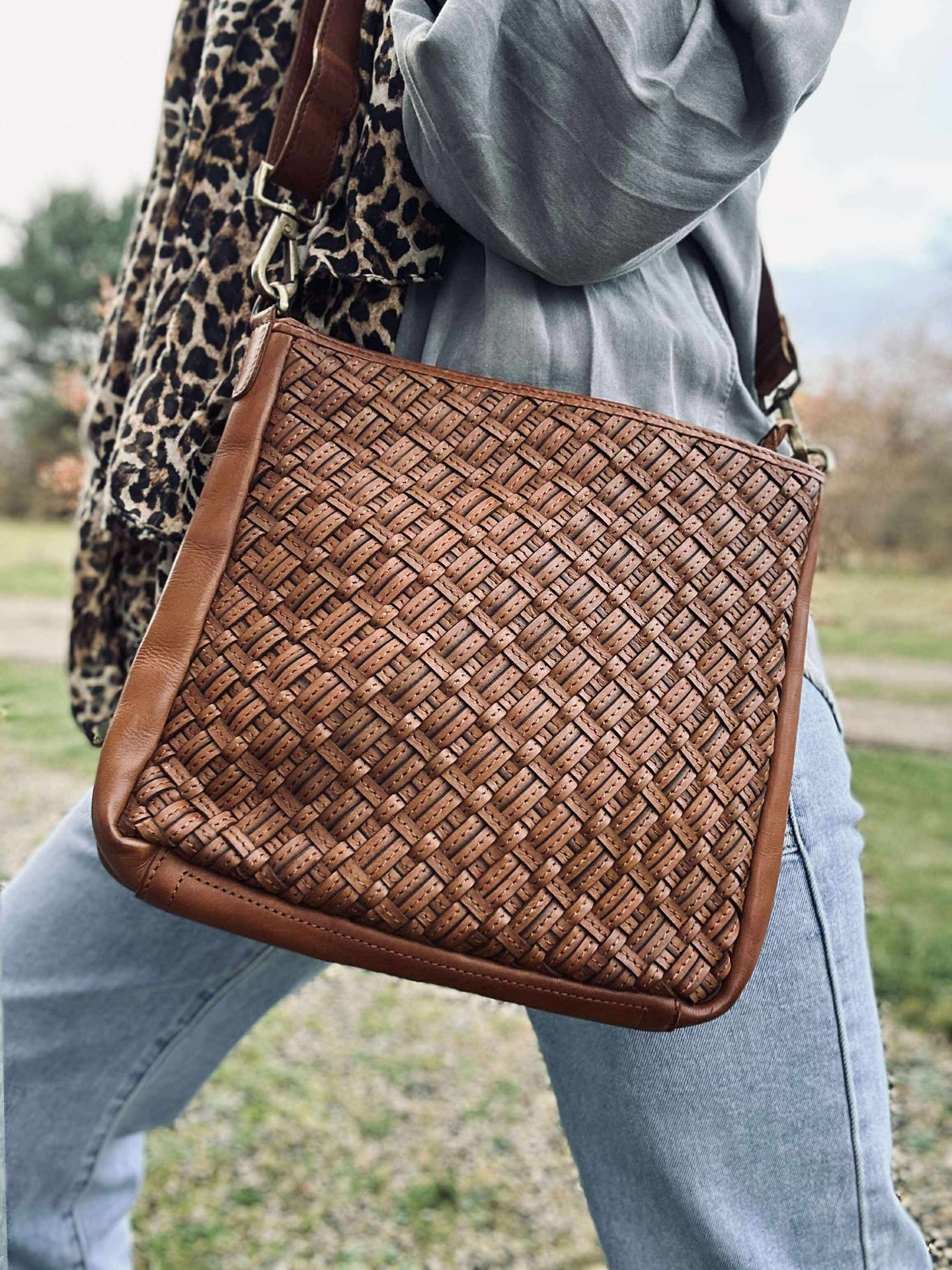 Crossover Mika Mittel - Cognac