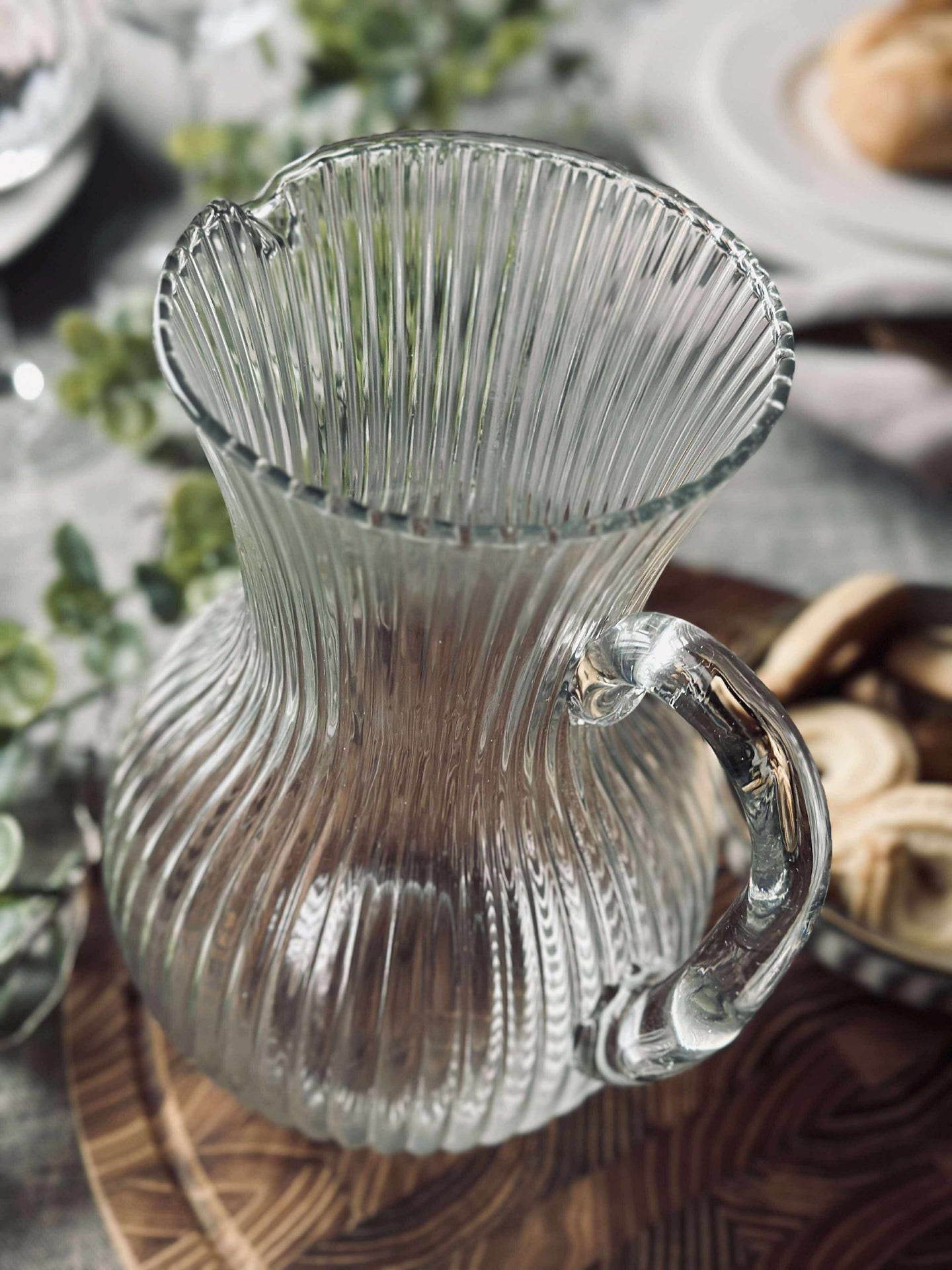 Kanne aus klarem Glas