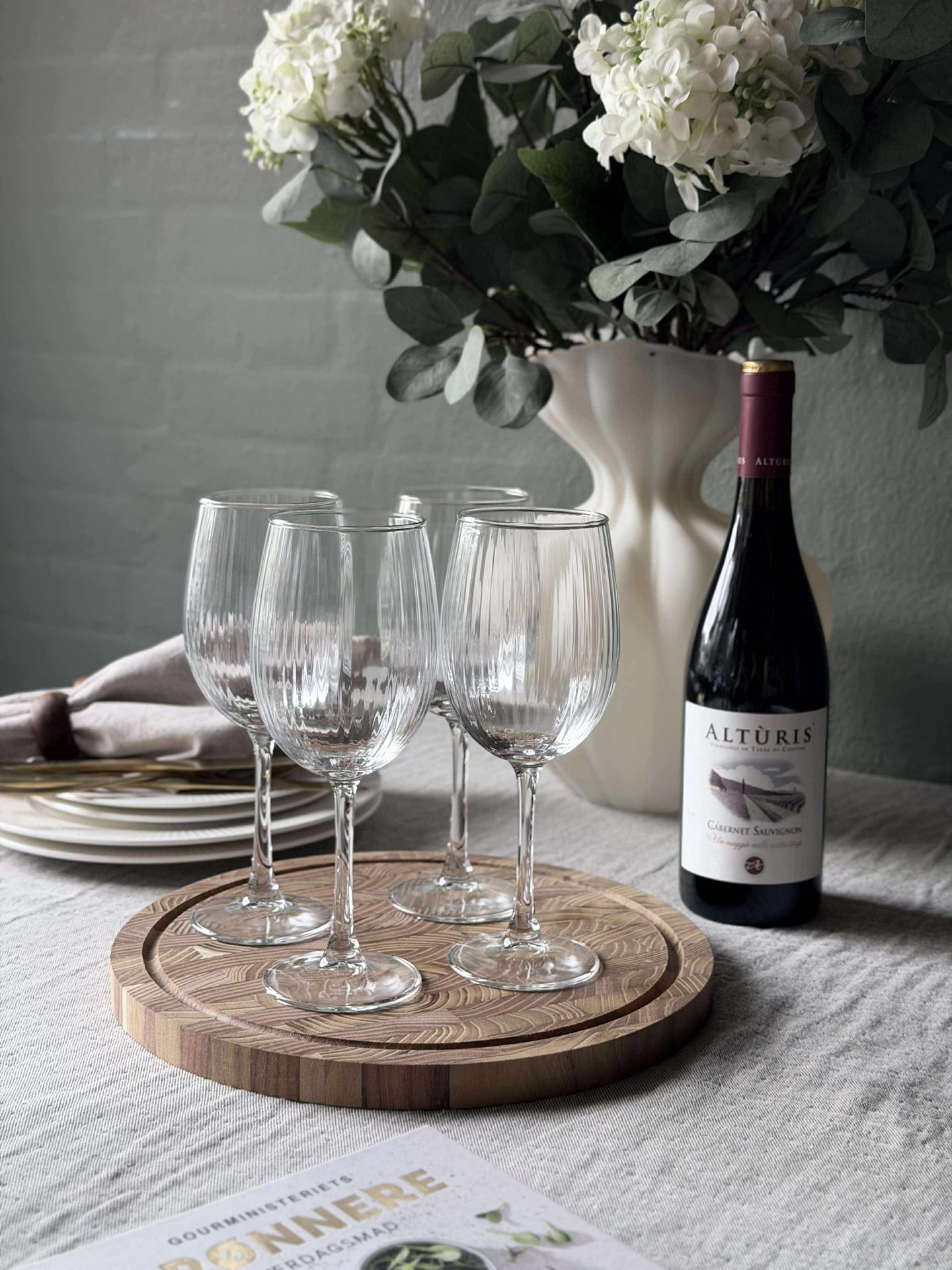 Weingläser Rotwein gerillt mit Goldrand - 4 Stk