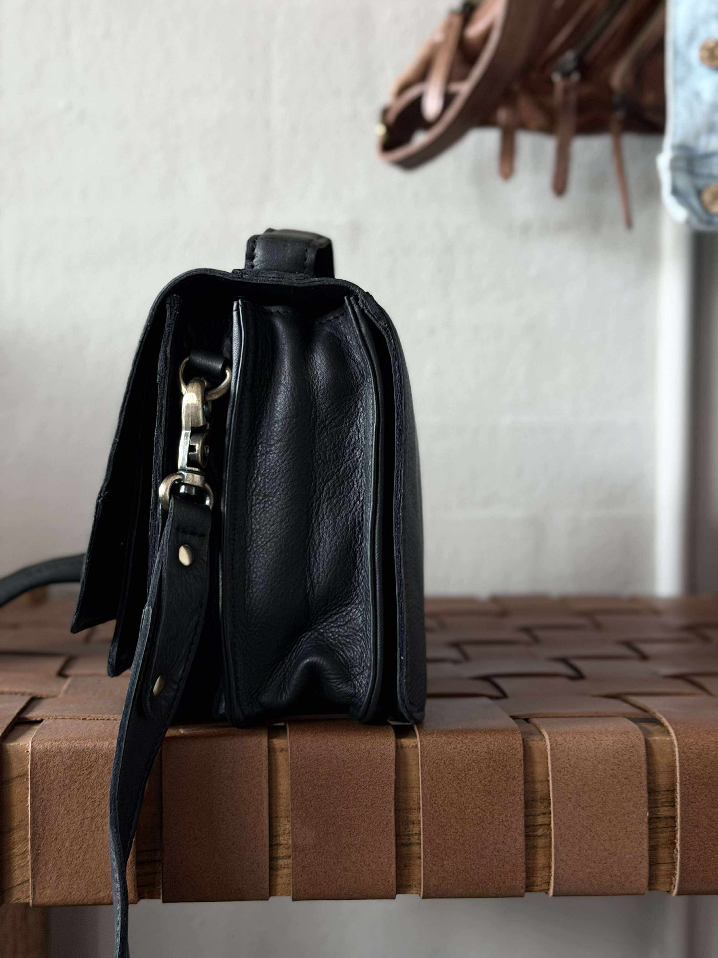 Crossover Black Leather – Big