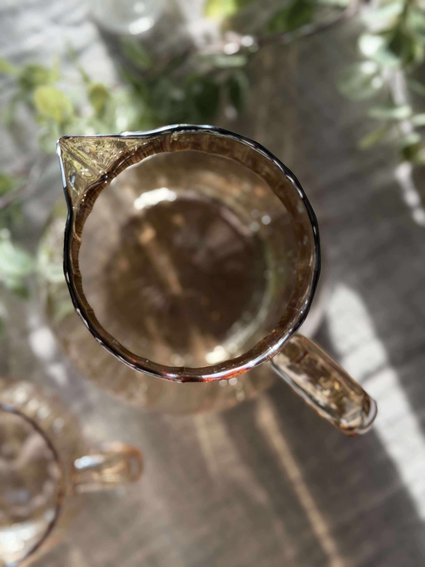 Glaskaraffe mit Rillen
