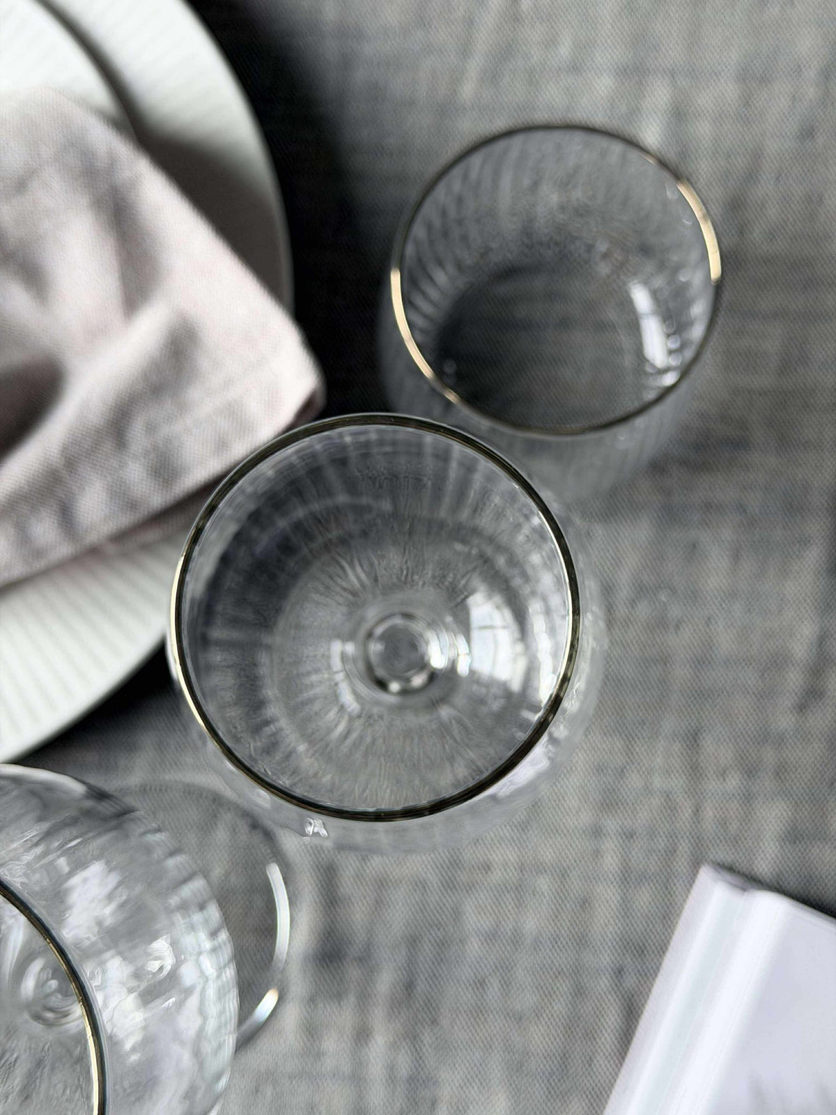 Gerillte Weingläser mit Goldkante - 4 Stk. 350 ml