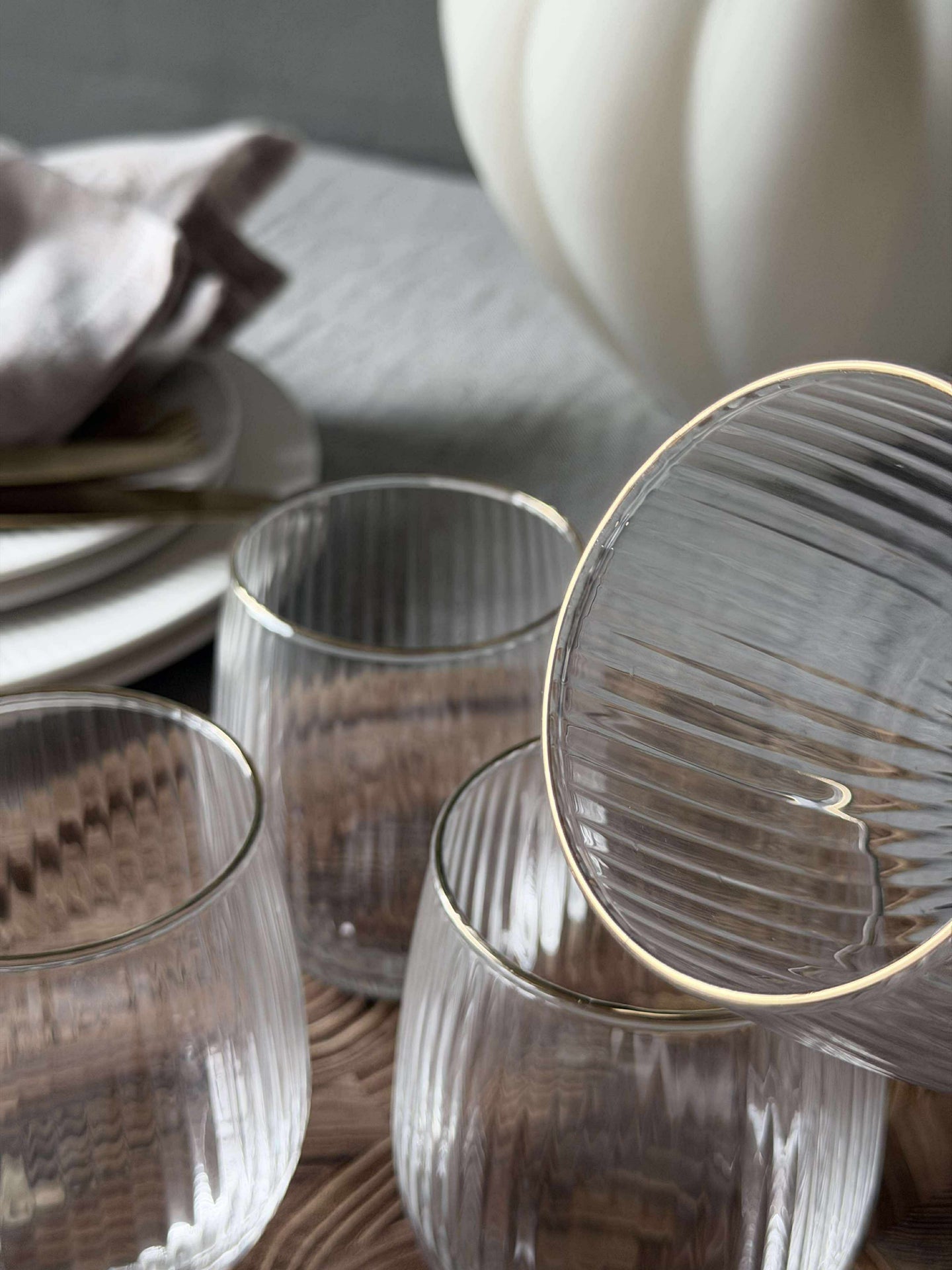 Gerilltes Wasserglas mit Goldrand - 4 Stück