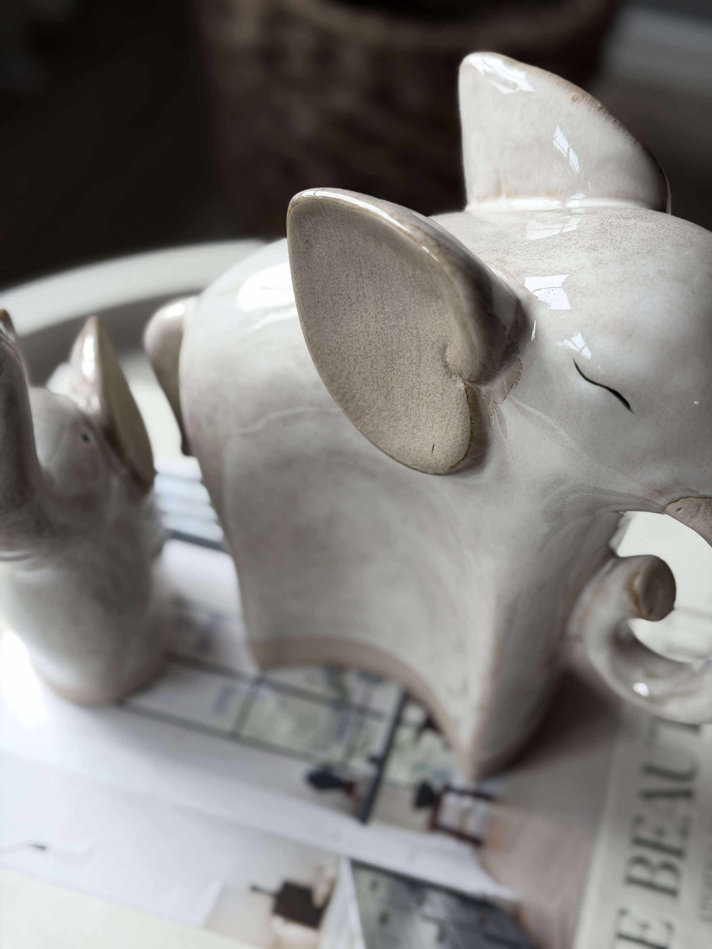 Elefant - Beige oder Grau
