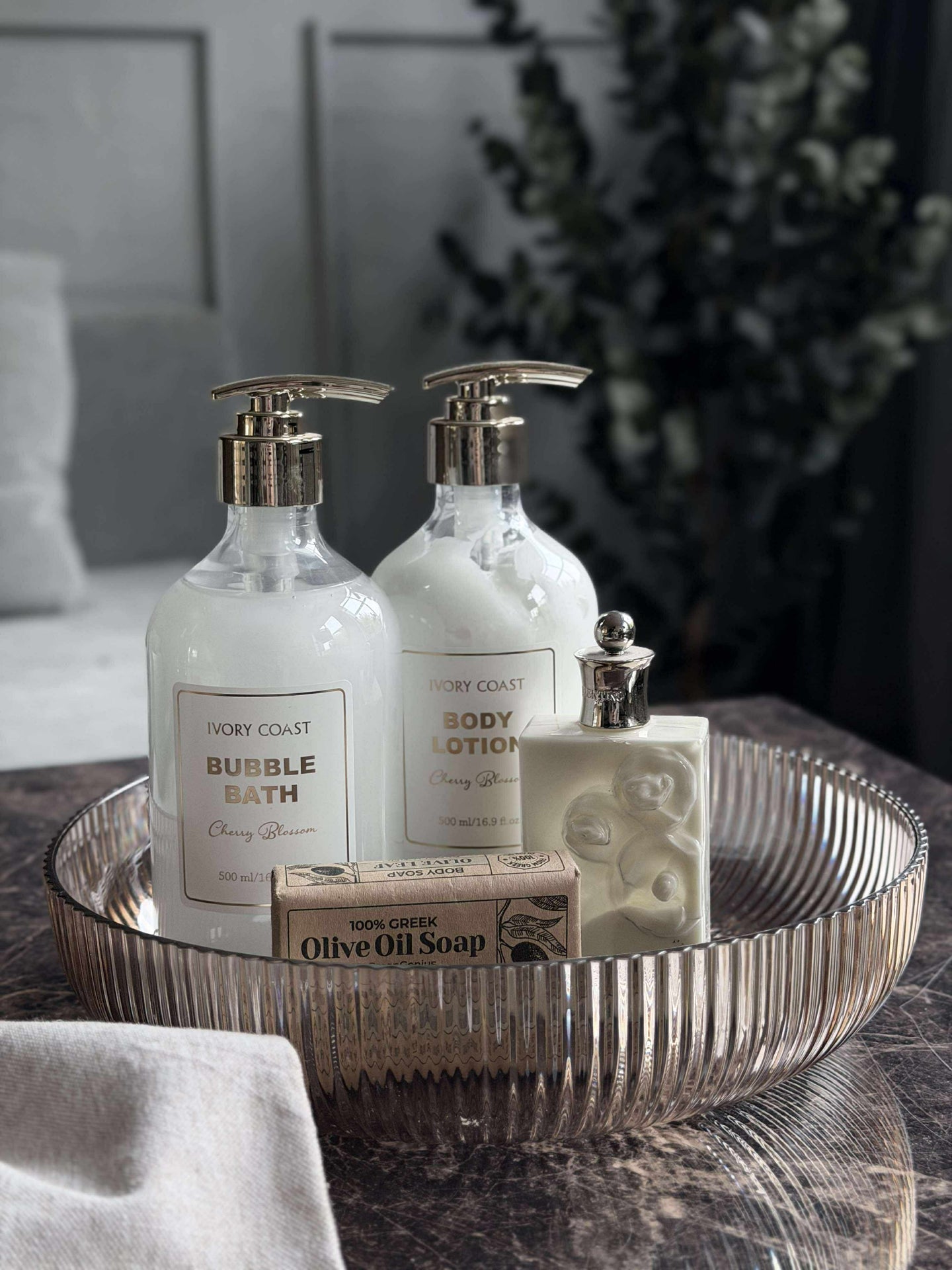 Schale für Dekoration oder Lebensmittel – Gold
