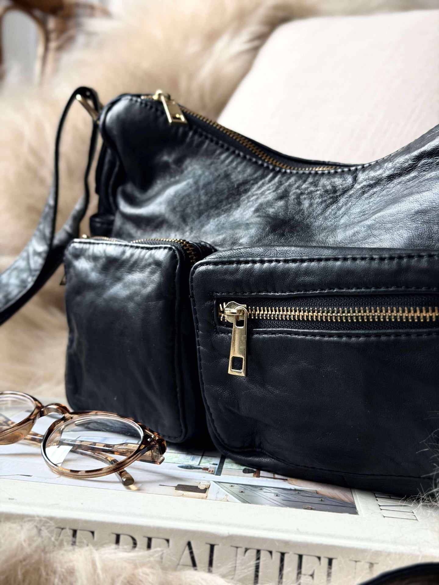 Schultertasche Sienna - Black gold