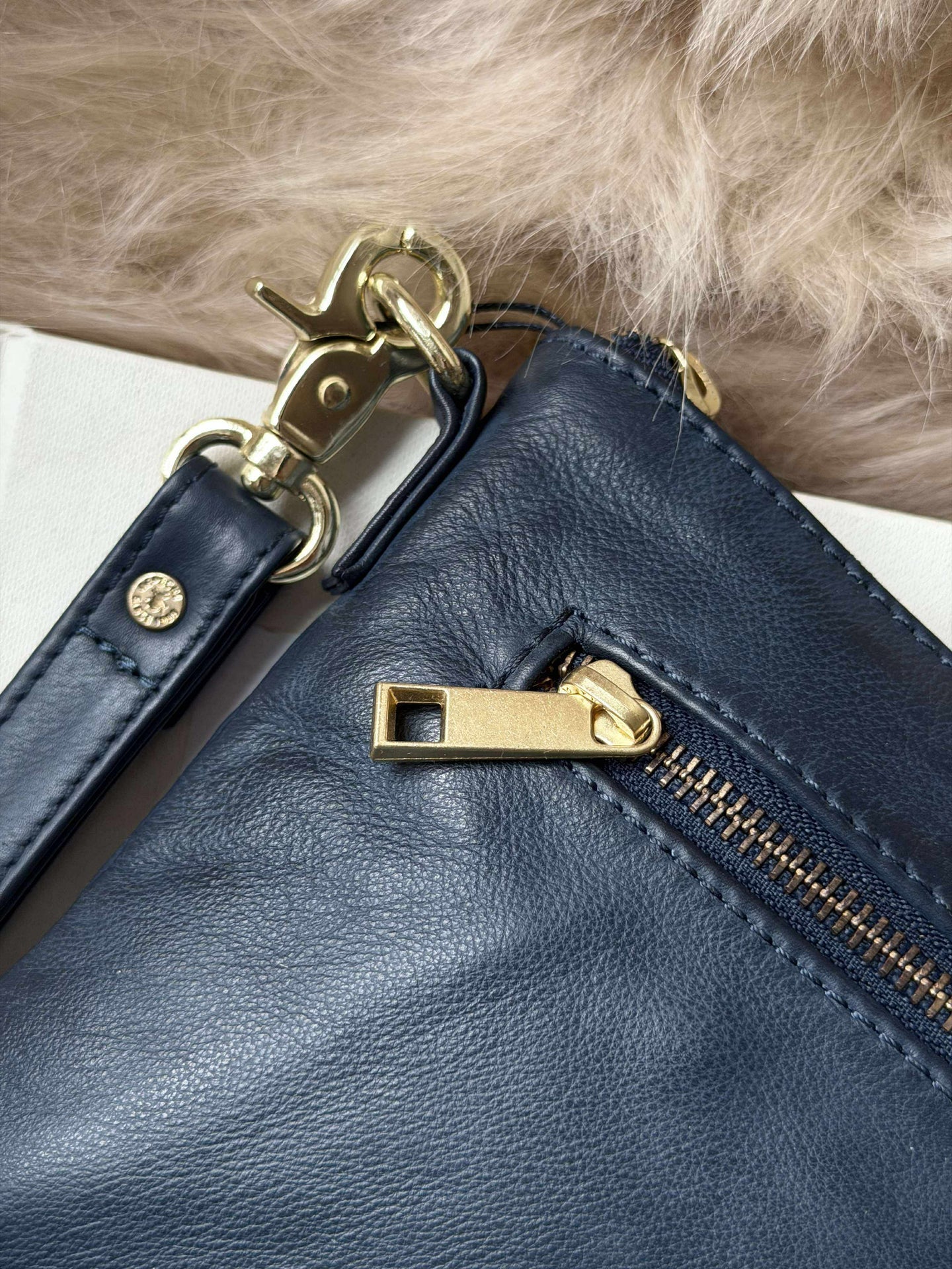 Schöne Lederclutch - LADY Midnight Blue
