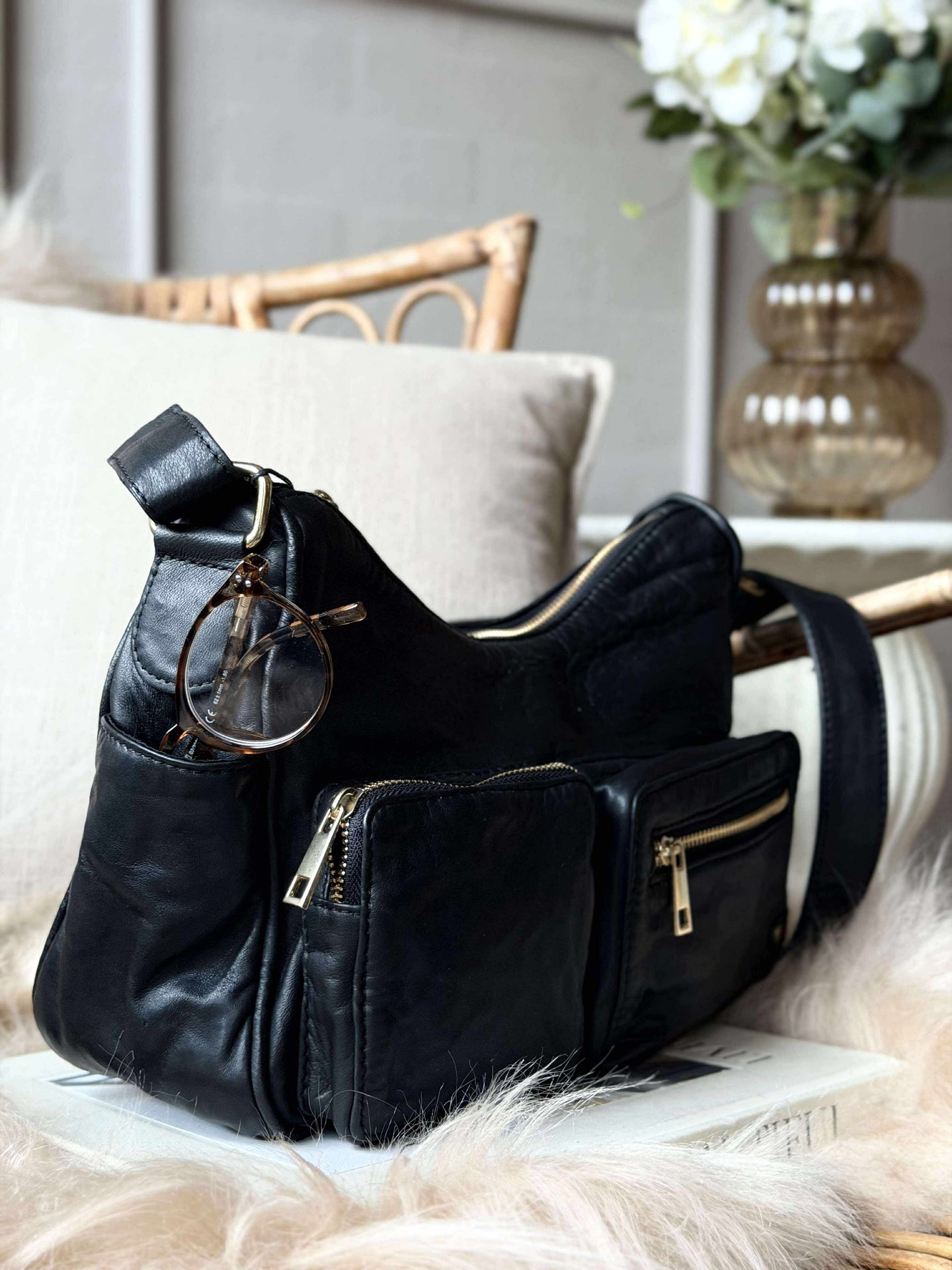 Schultertasche Sienna - Black gold