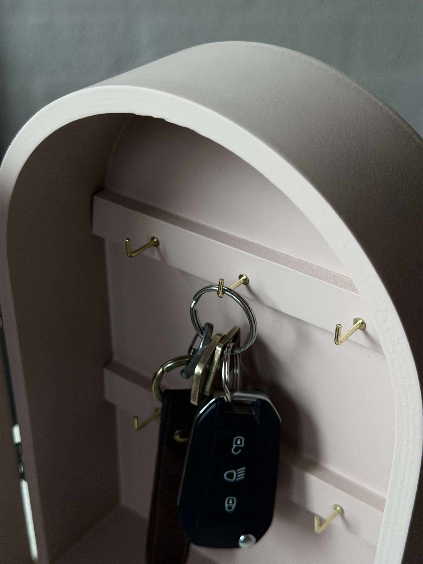 Schlüsselschrank - Creme oder Rosa
