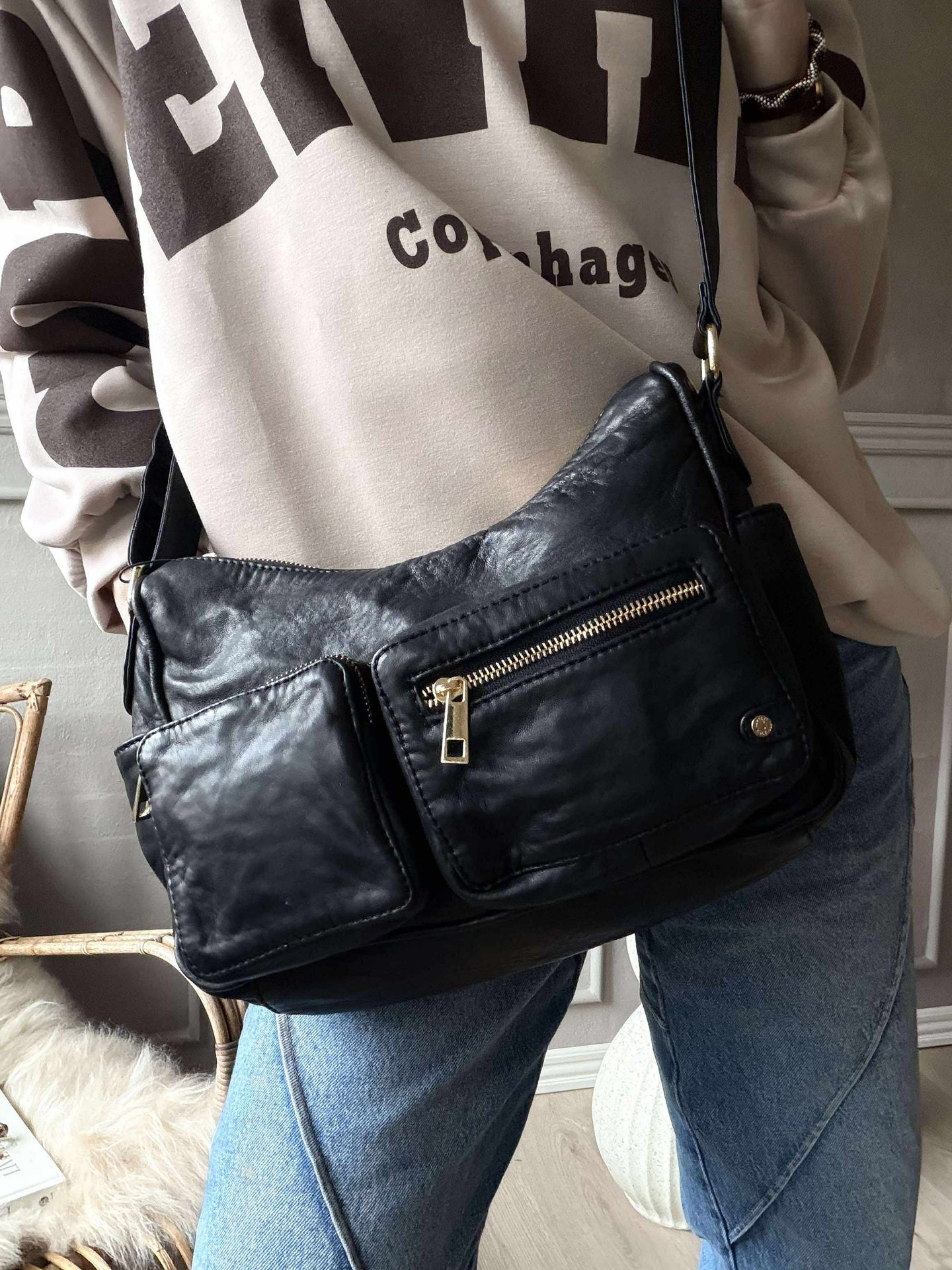 Schultertasche Sienna - Black gold