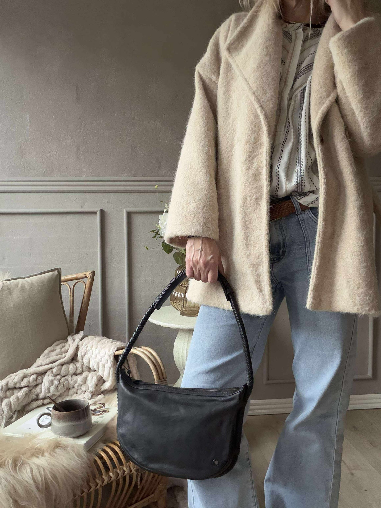 Handtasche mit schönem geflochtenem Riemen - Schwarz