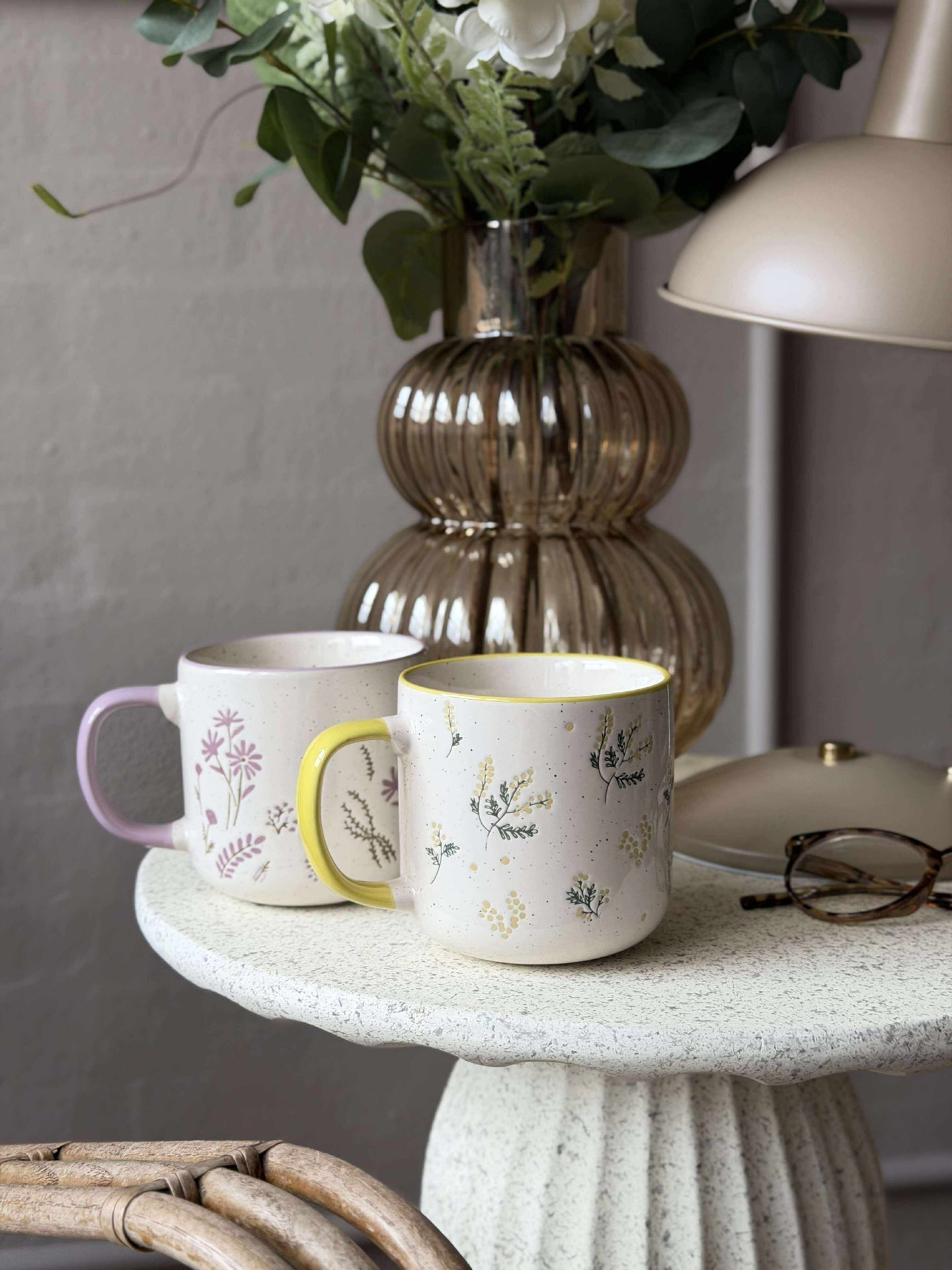 Becher mit Blumen - MIX