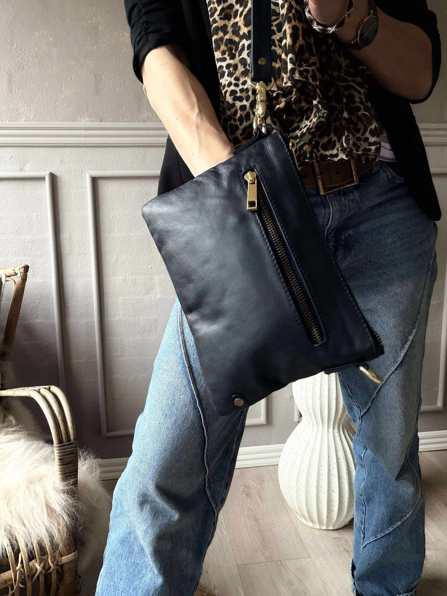 Schöne Lederclutch - LADY Midnight Blue