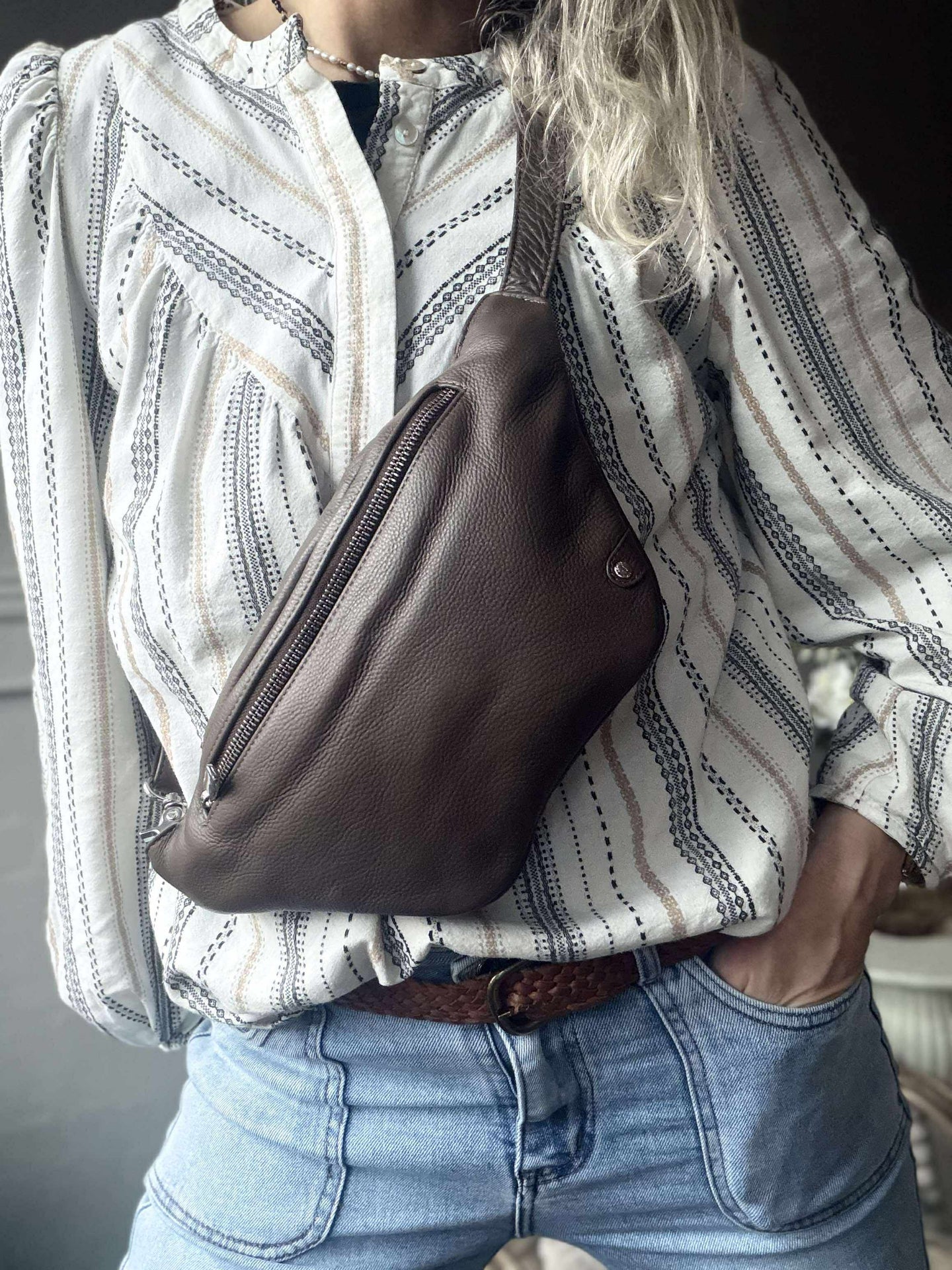 Bumbag Aura - Dark taupe