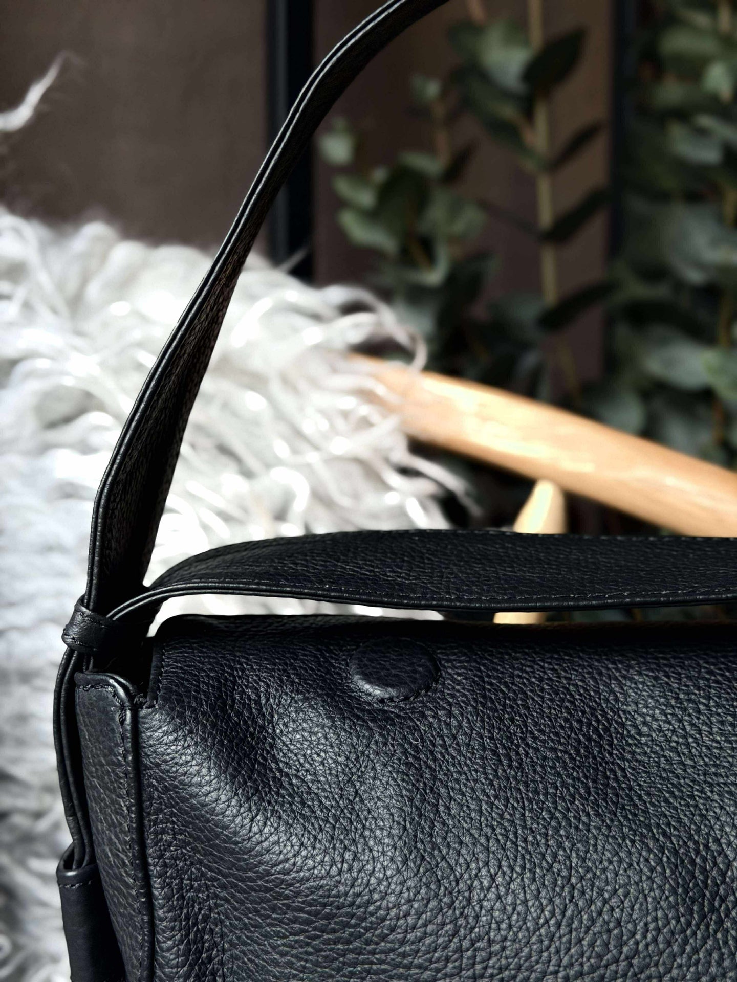 Schultertasche Dalia - Black