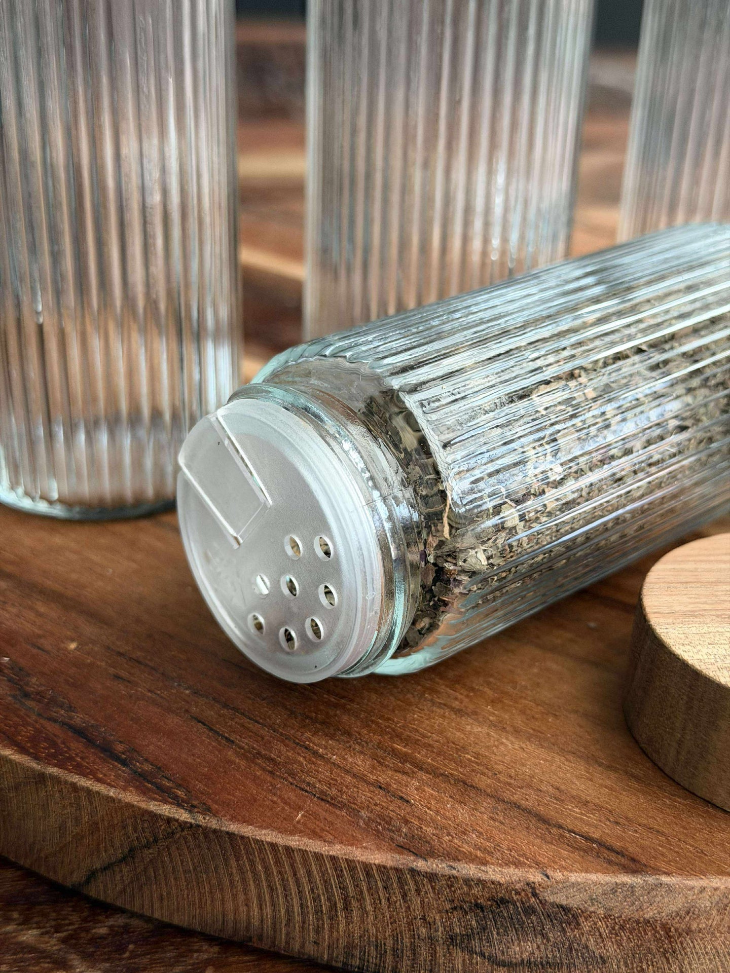 Gewürzgläser mit Holzdeckel - 6 Stk