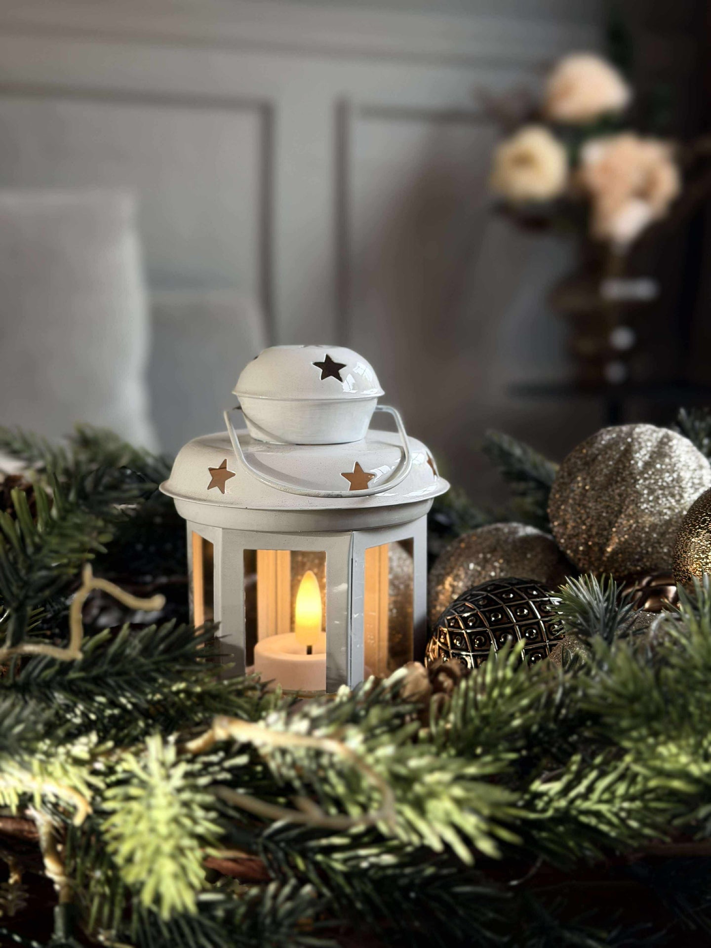 Lanterne White