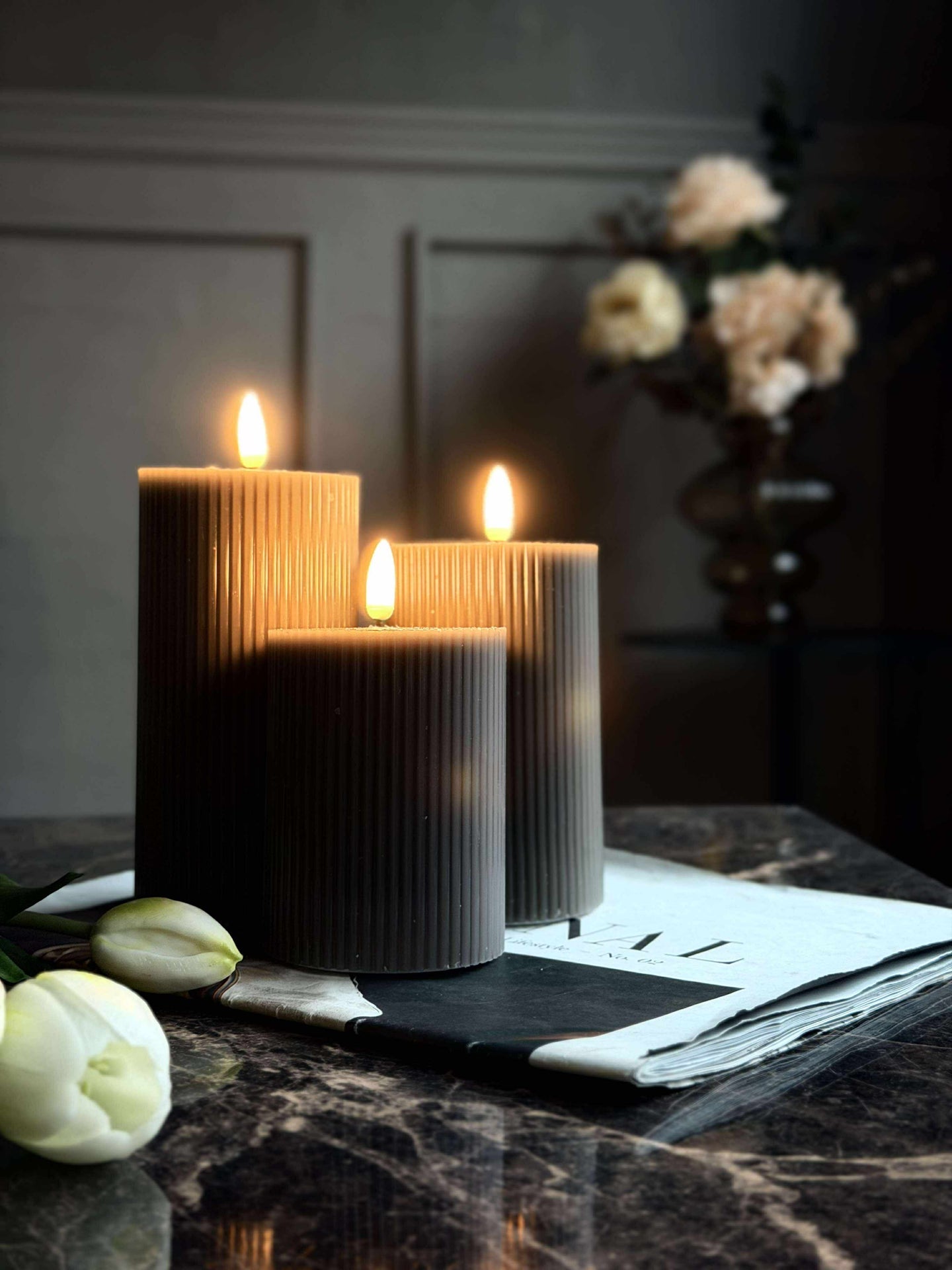 LED Blockkerzen Grau mit Rillen - Set mit 3 Stk