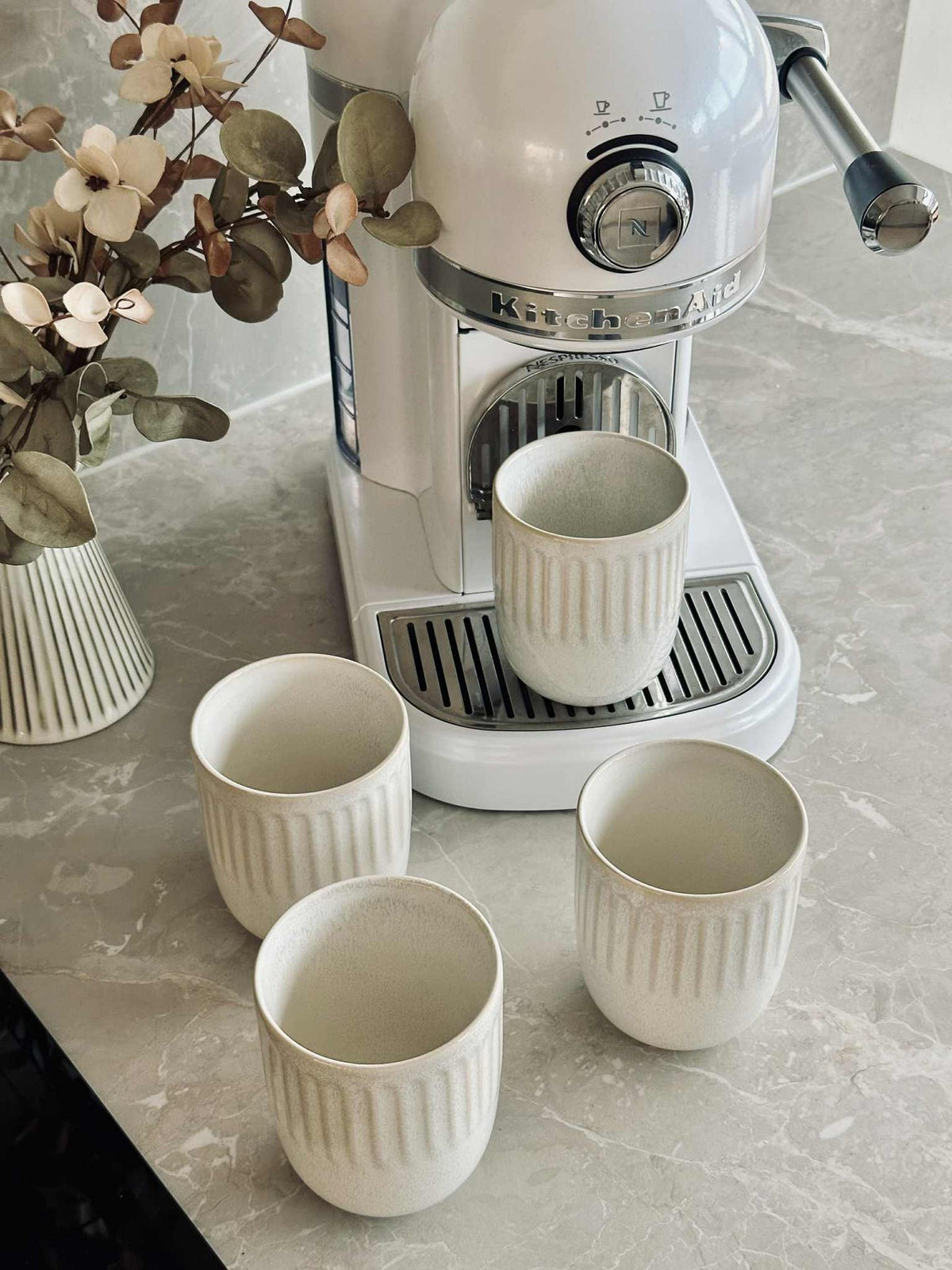 Becher Steingut – Packung mit 4 Stk. - Verschiedene Farben