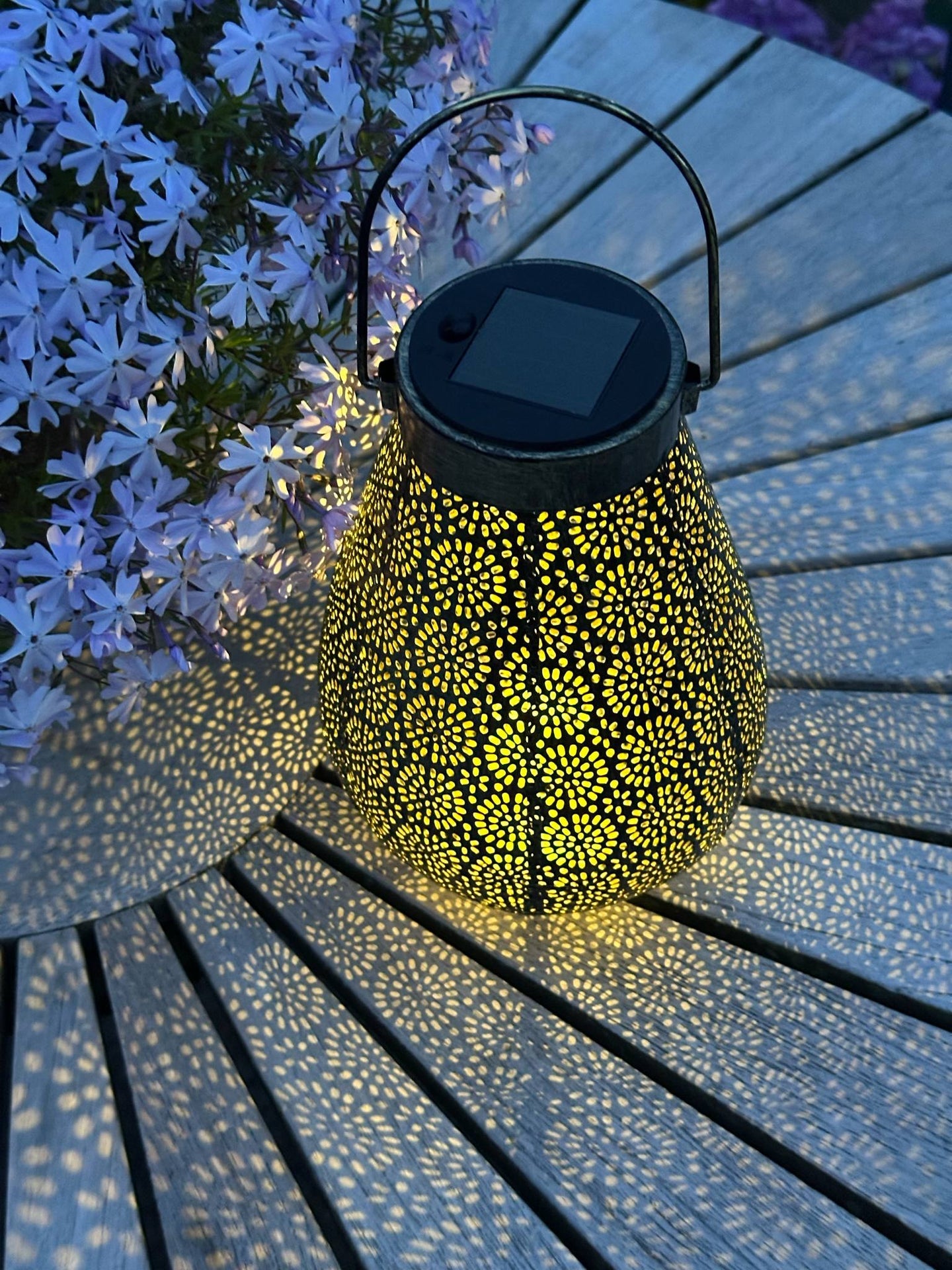 Laterne mit Solarzellen - GOLDEN