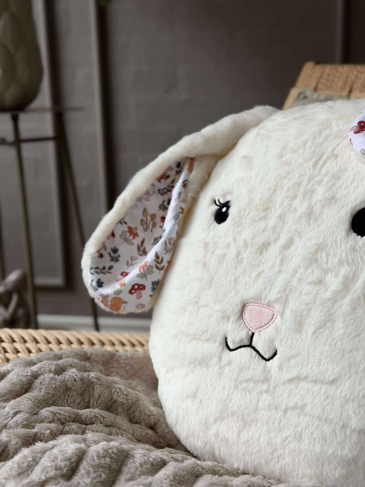 Kissen mit Füllung - Weißer Hase