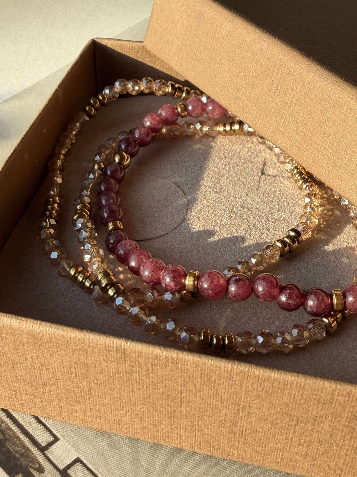 Armband Leah Bordeaux/Natur – Set mit 3 Stück