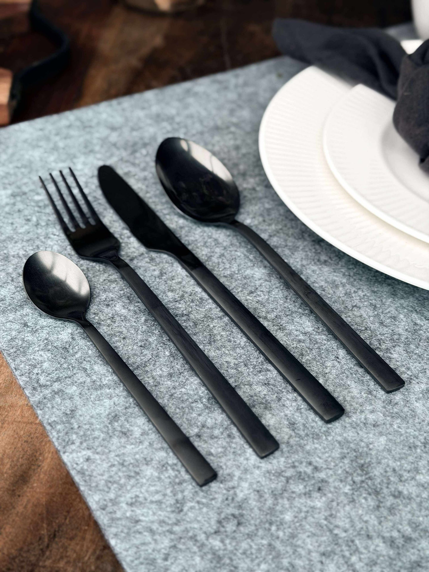 Besteck 16-teilig in Box - Matt schwarz