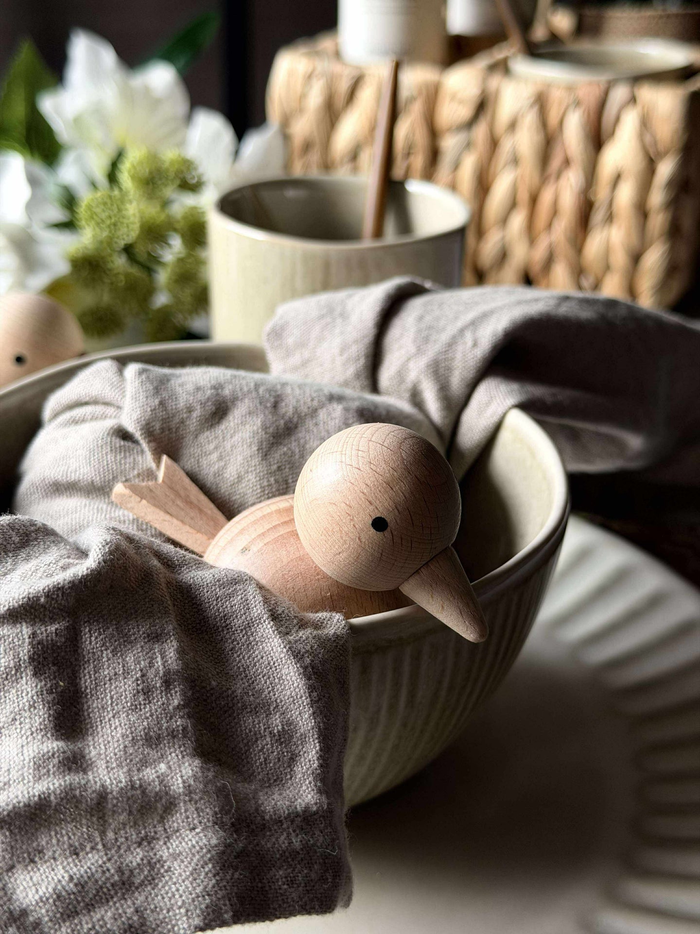 Sitzender Vogel - Buche Natur Klein