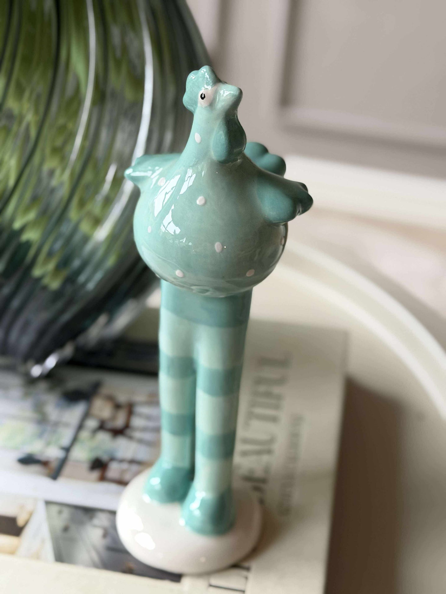 Huhn mit langen Beinen - Blau