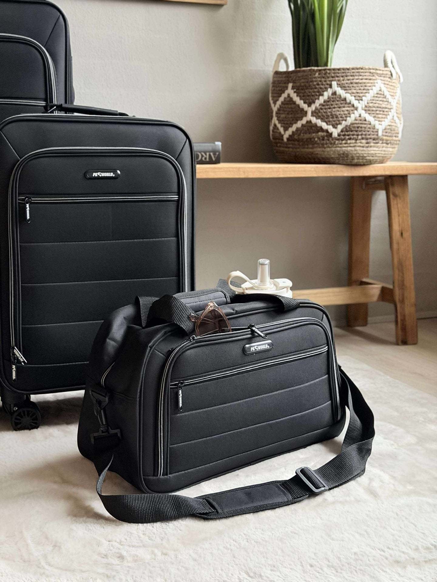 Koffer-Set mit 3 Koffern und Handgepäcktasche