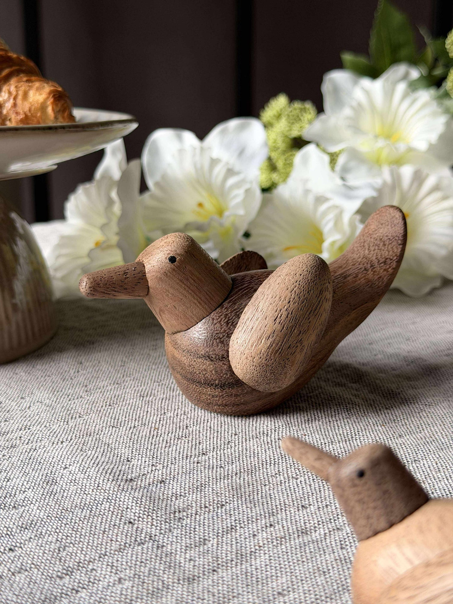 Liegender Vogel - Amberbraun Groß