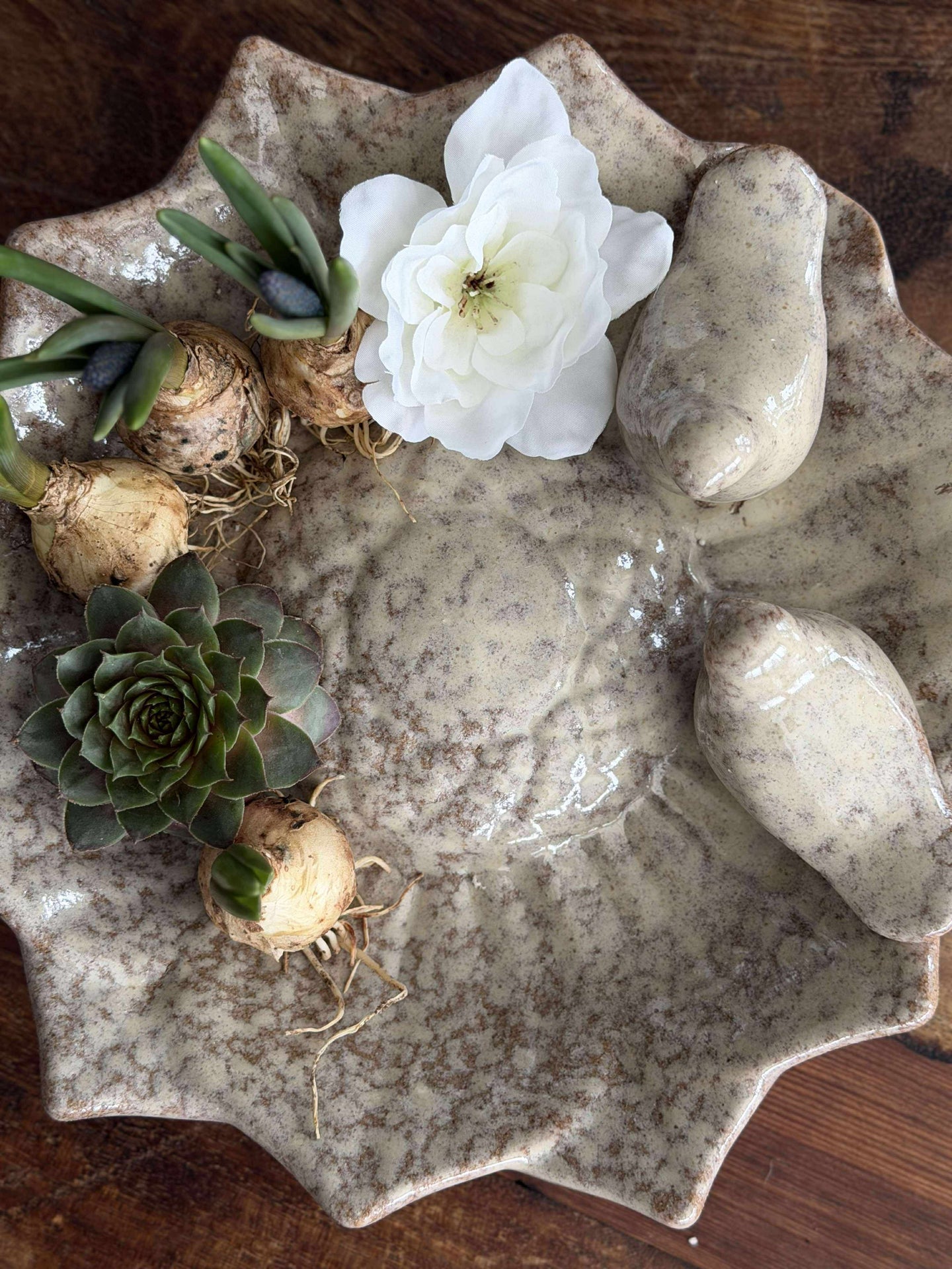 Schale mit Vögeln – Beige