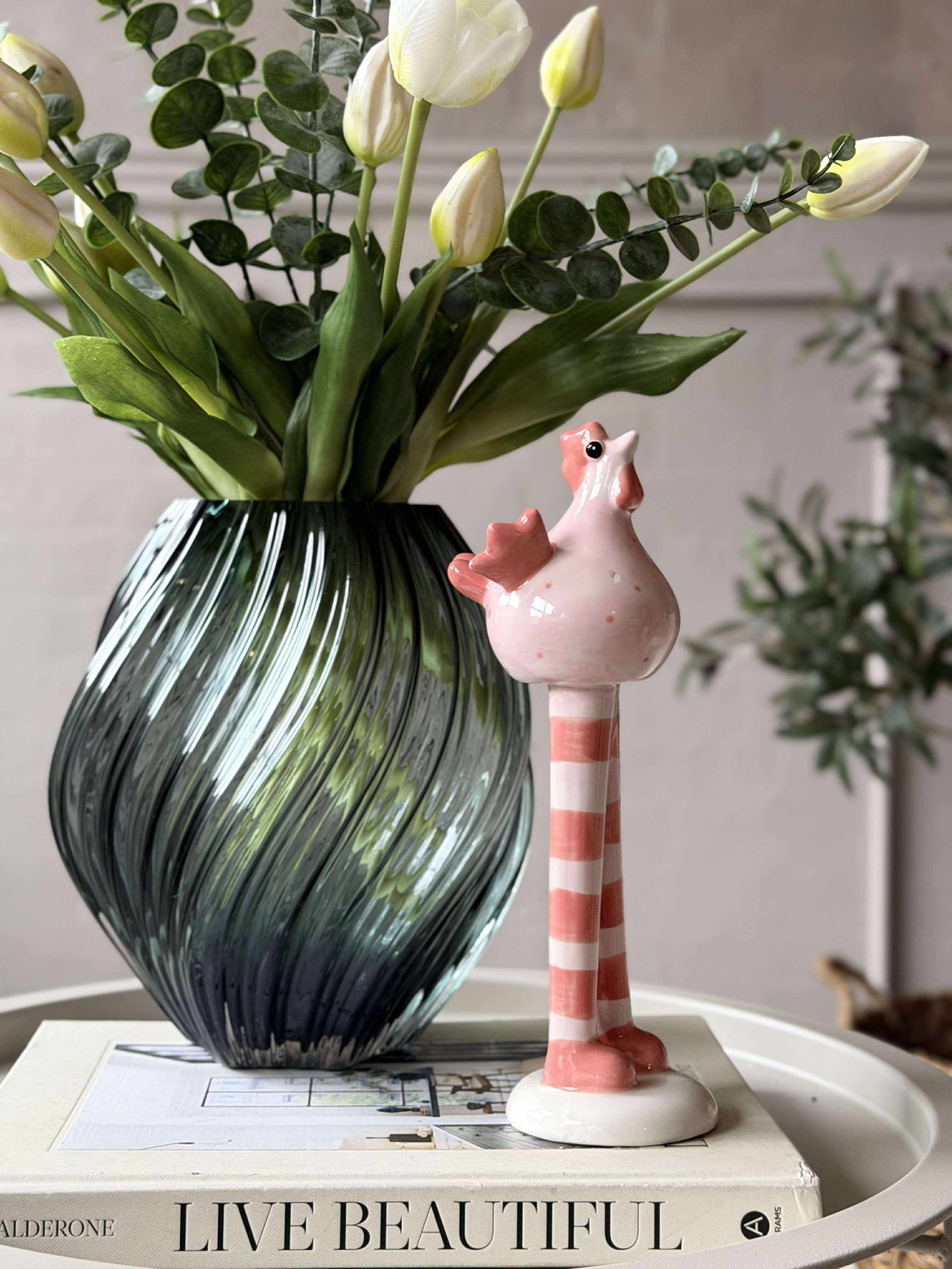 Huhn mit langen Beinen - Rosa