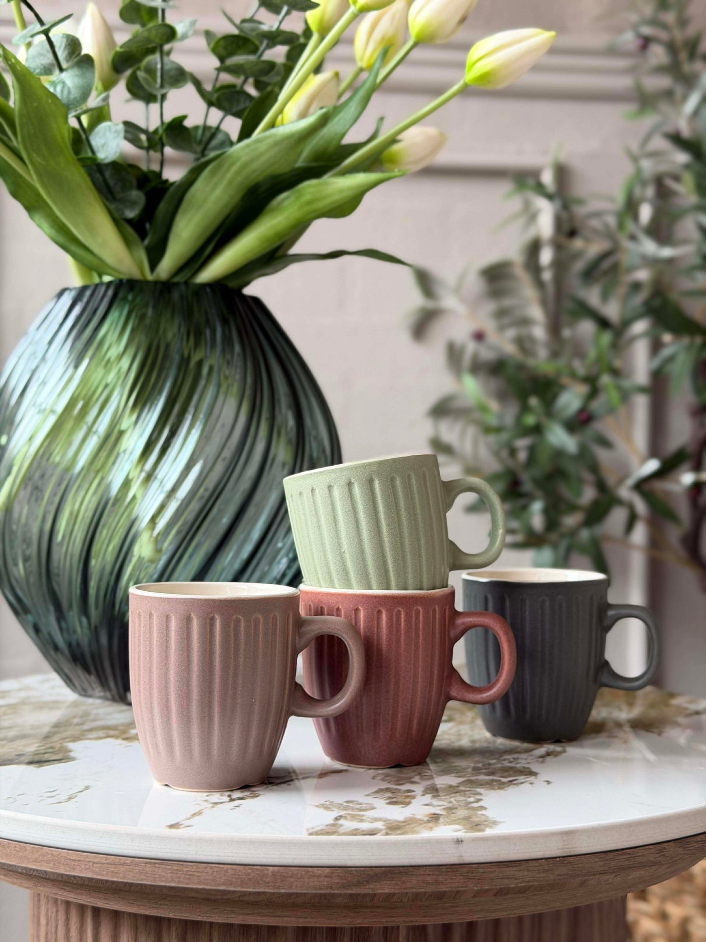 Becher in gemischten Farben - 4 Stk.