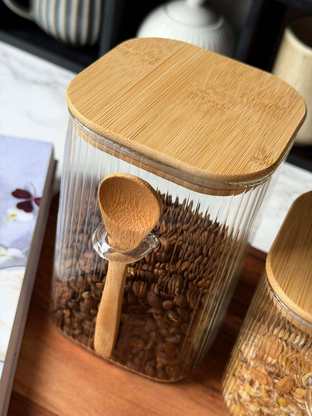 Vorratsglas mit Bambusdeckel und Löffel - verschiedene Größen