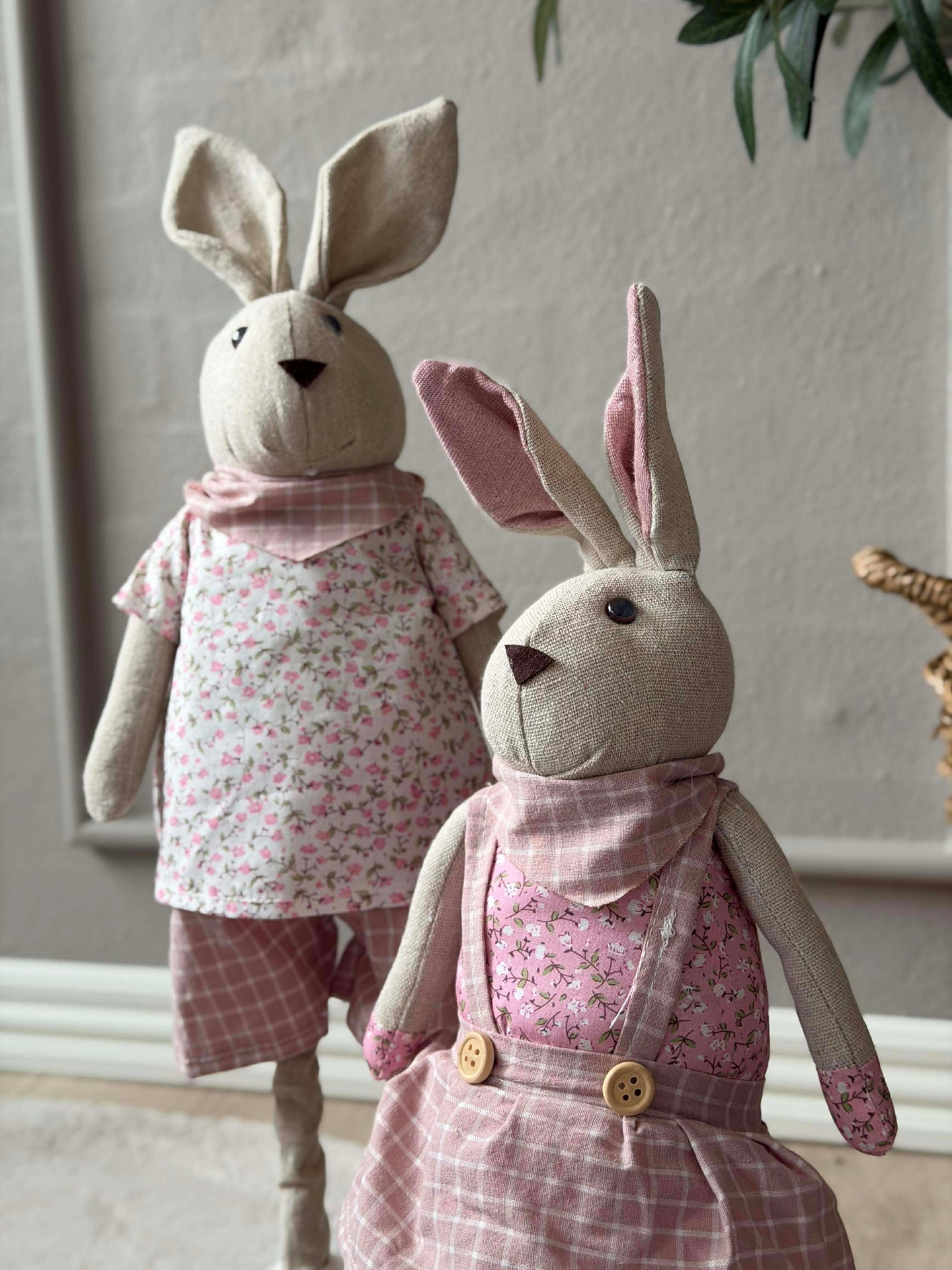 Deko-Hase mit Teleskopbeinen 58 cm - MIX