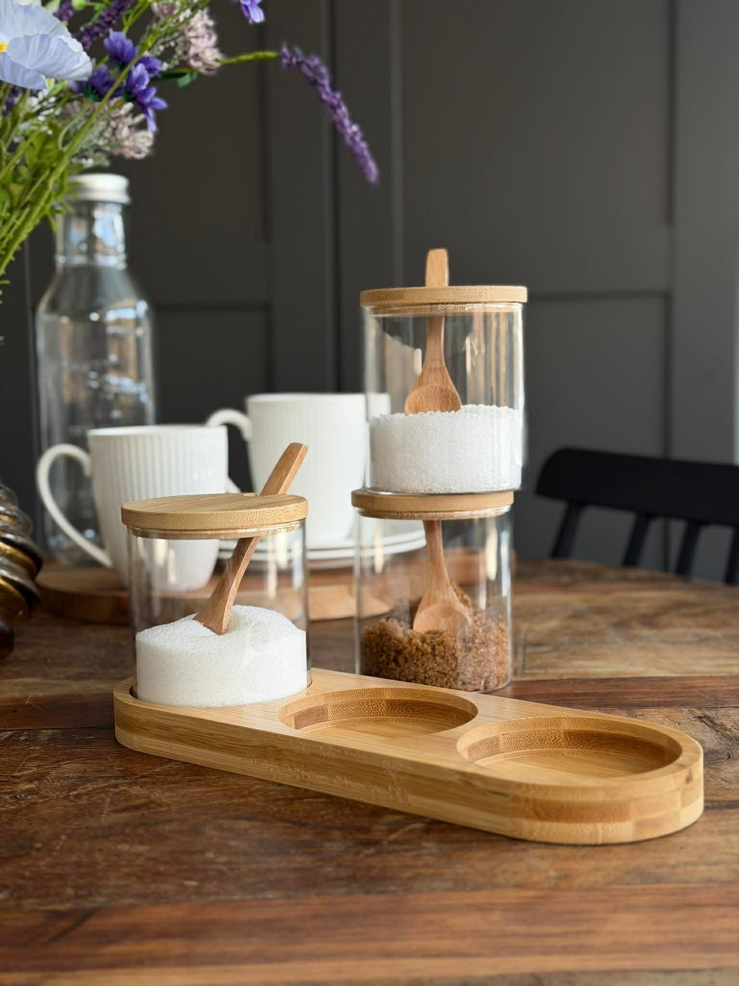 Tablett-Set mit Tablett, 3 Gläsern und Löffeln