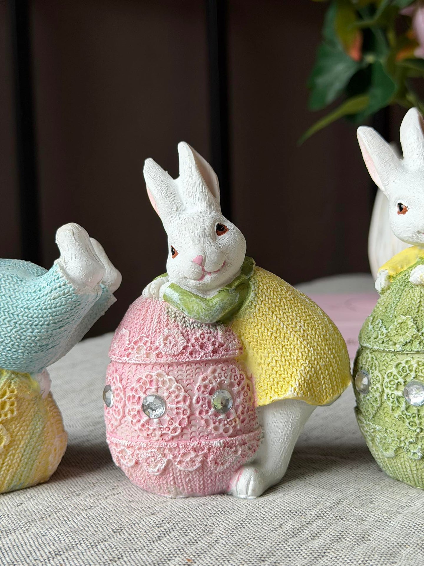 Osterhase mit Ei - MIX