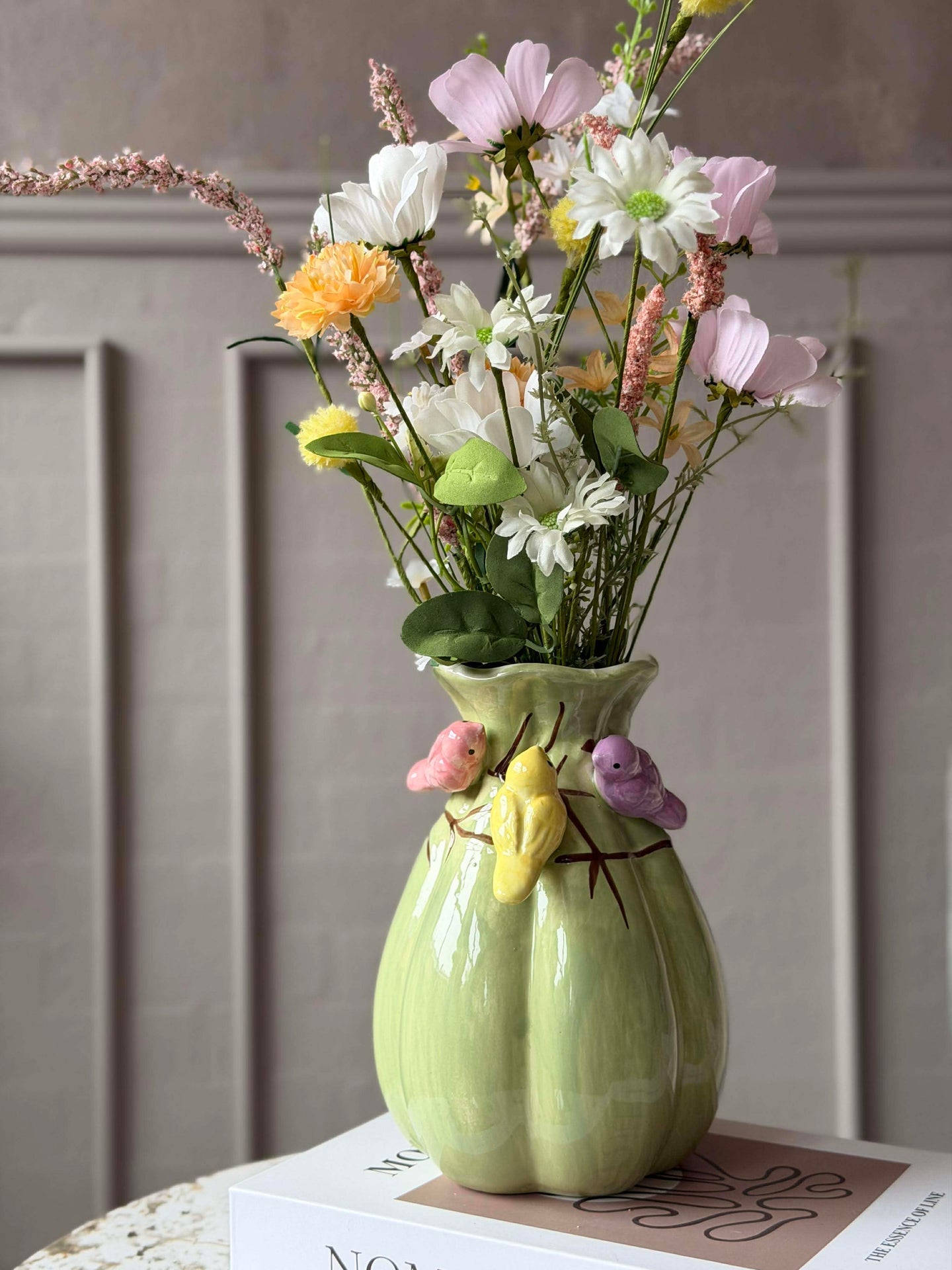 Vase mit Deko - Weiß oder Grün