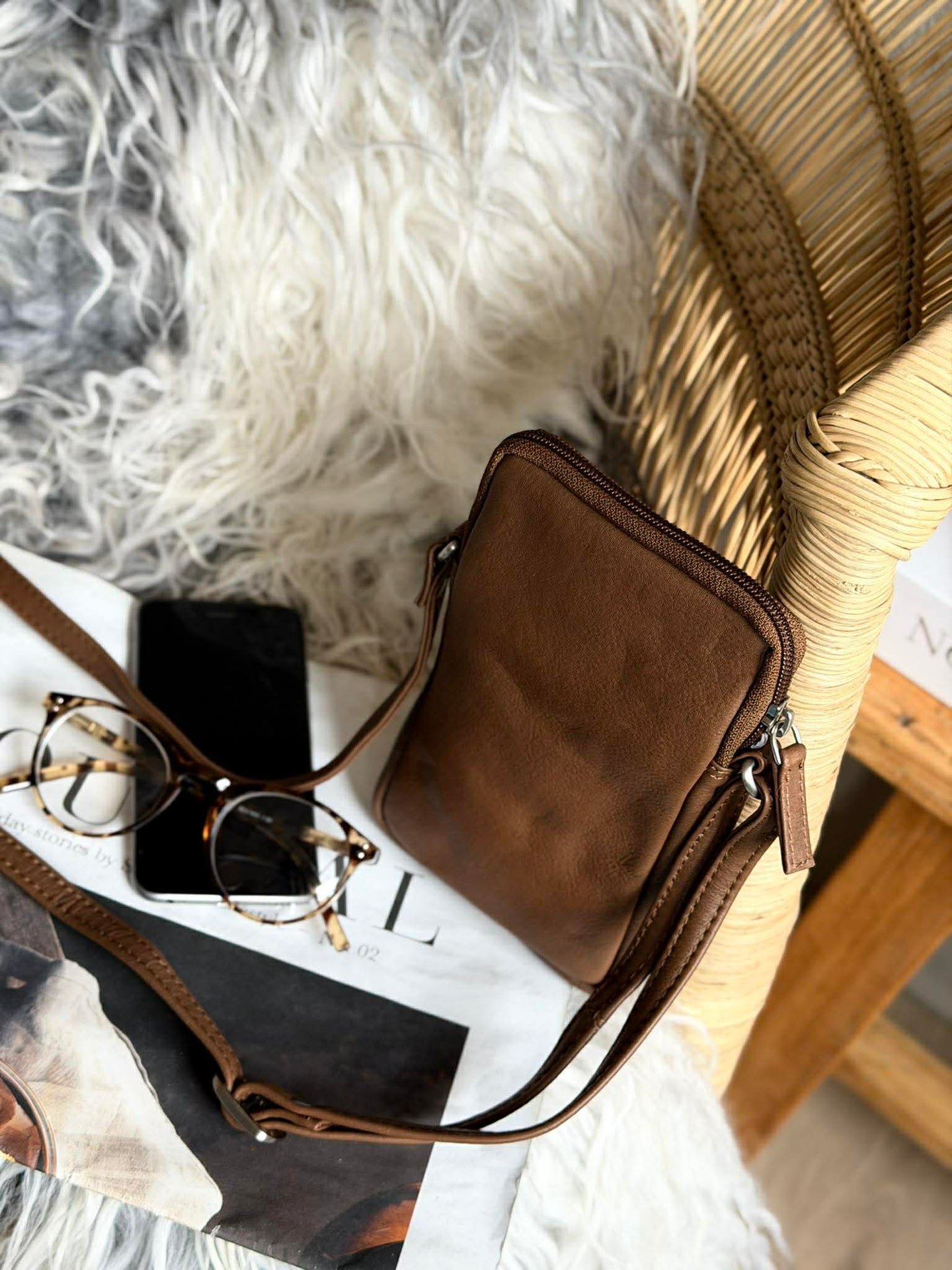 Handytasche Misse - Coffee / Silber