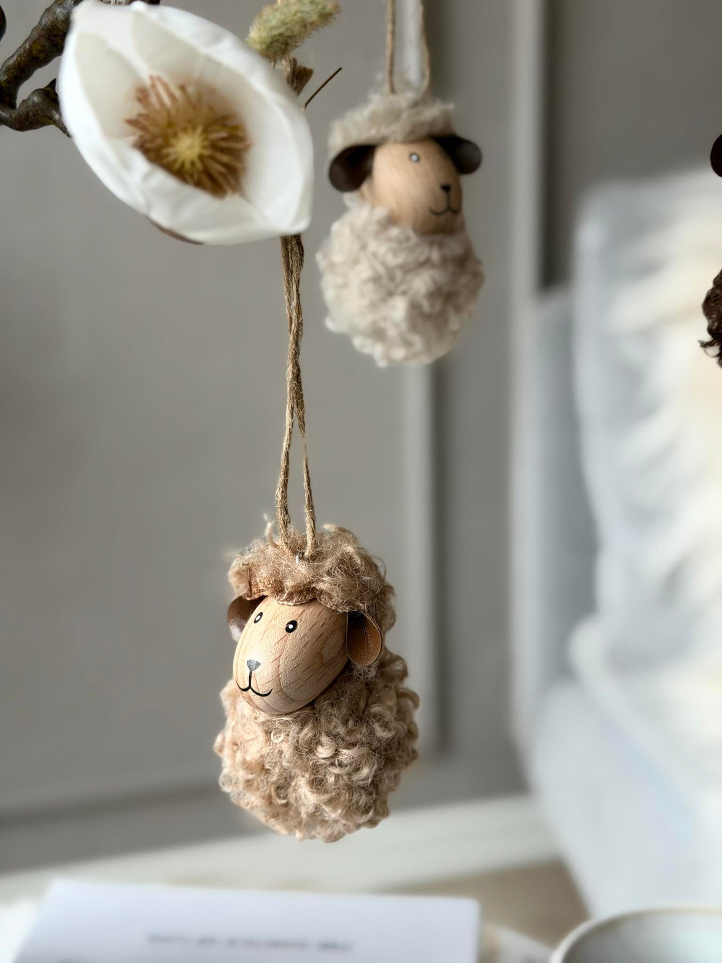 Hängendes Fluffy-Schaf - Verschiedene Farben