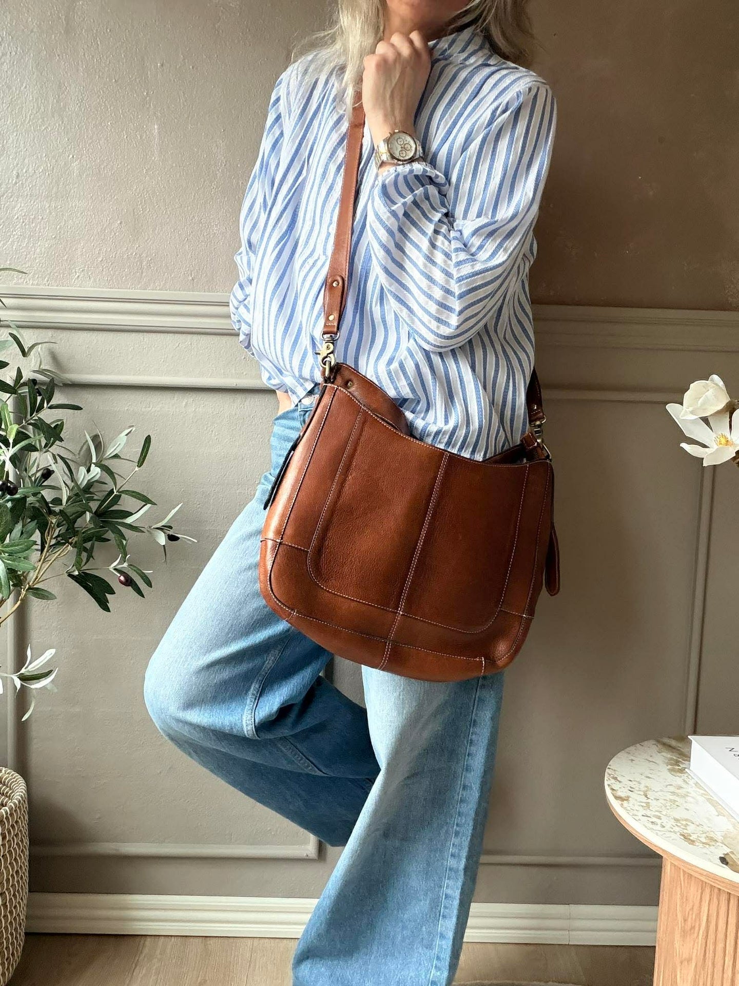 Schultertasche Neri Small - Walnuss