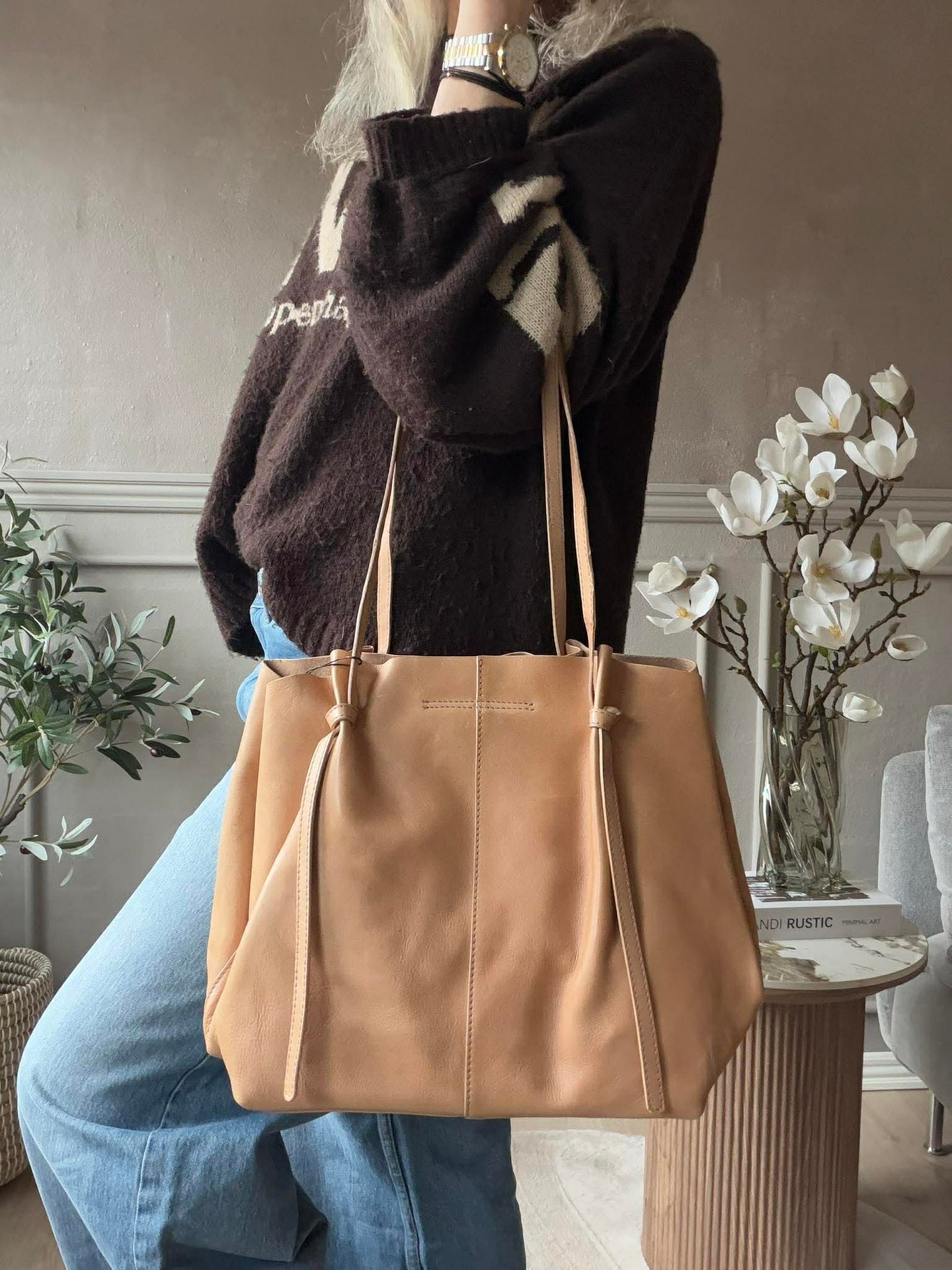 Shopper in weicher Lederqualität - Sand