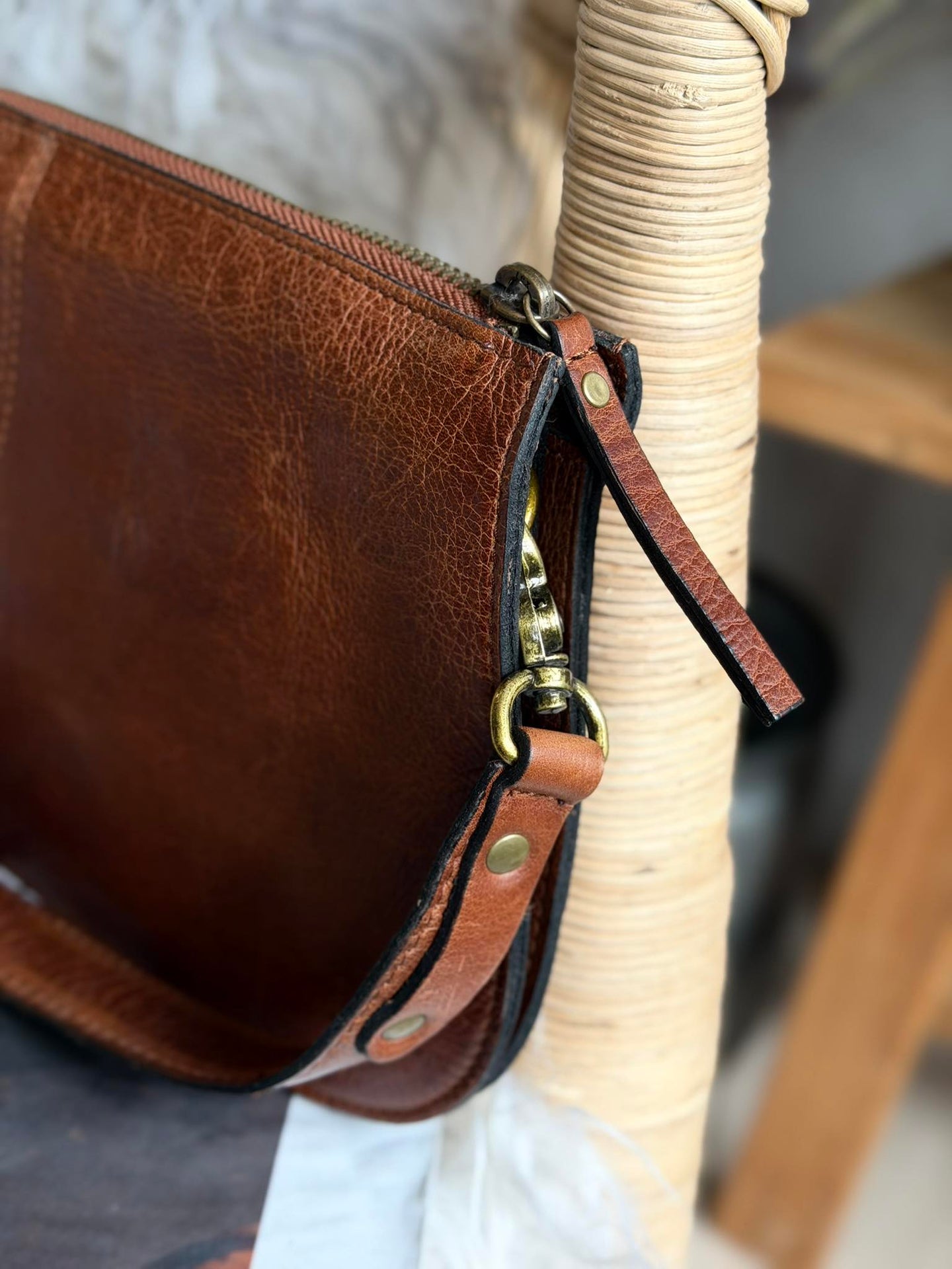 Crossover Myn - Walnut