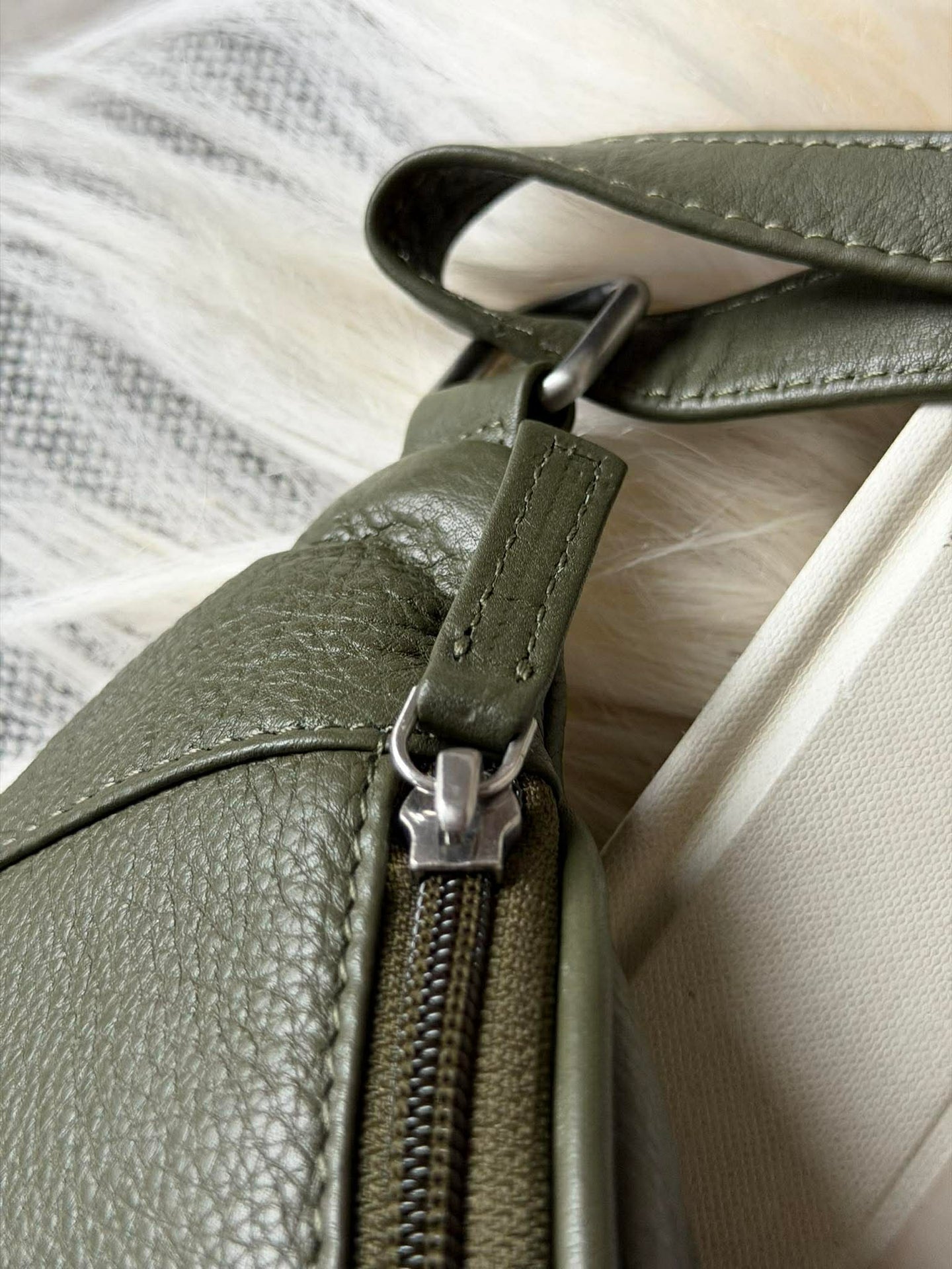 Bauchtasche Misse - Army / Silver